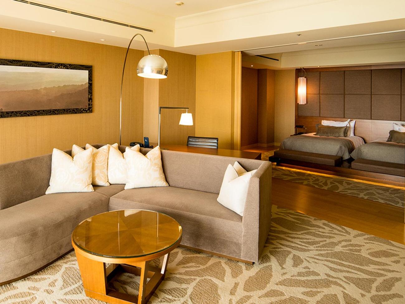Superior Twin Suite - Non-Smoking - Photo 5