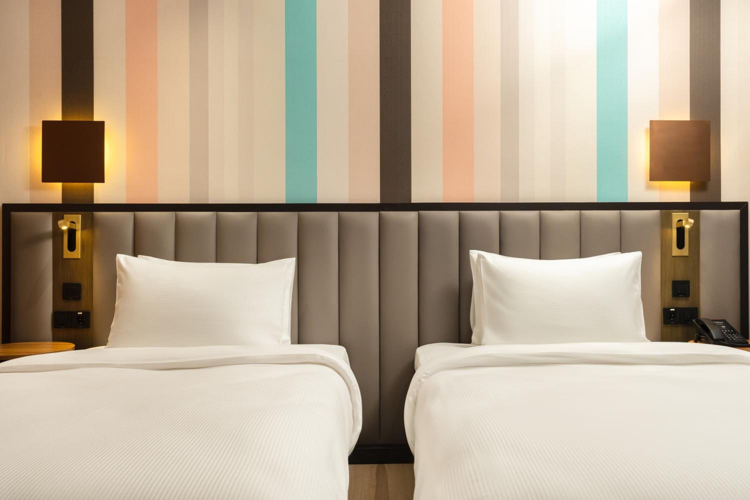 Standard Twin Room - Photo 1