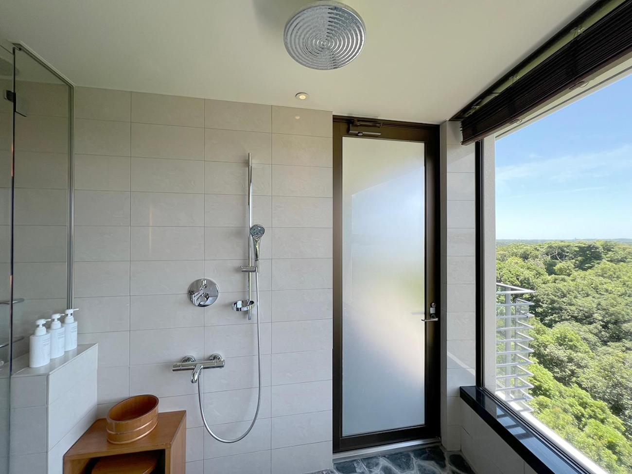 Superior Twin Suite - Non-Smoking - Photo 2