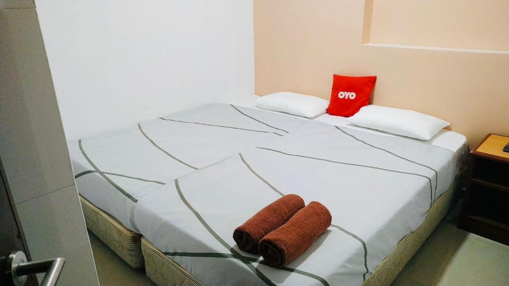 Standard King Room photo 2