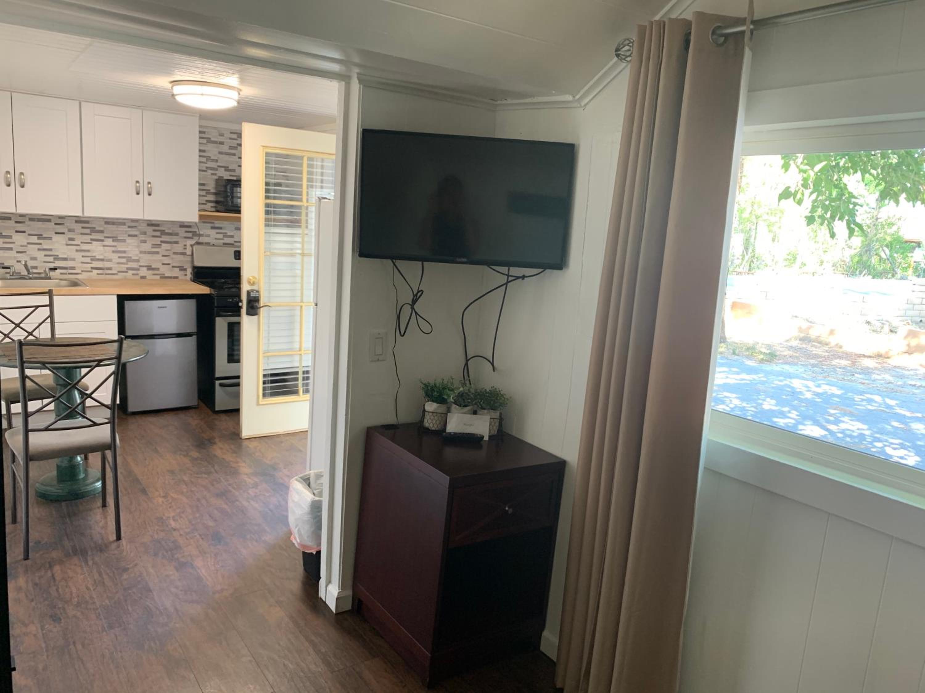 Two-Bedroom Apartment - Photo 3