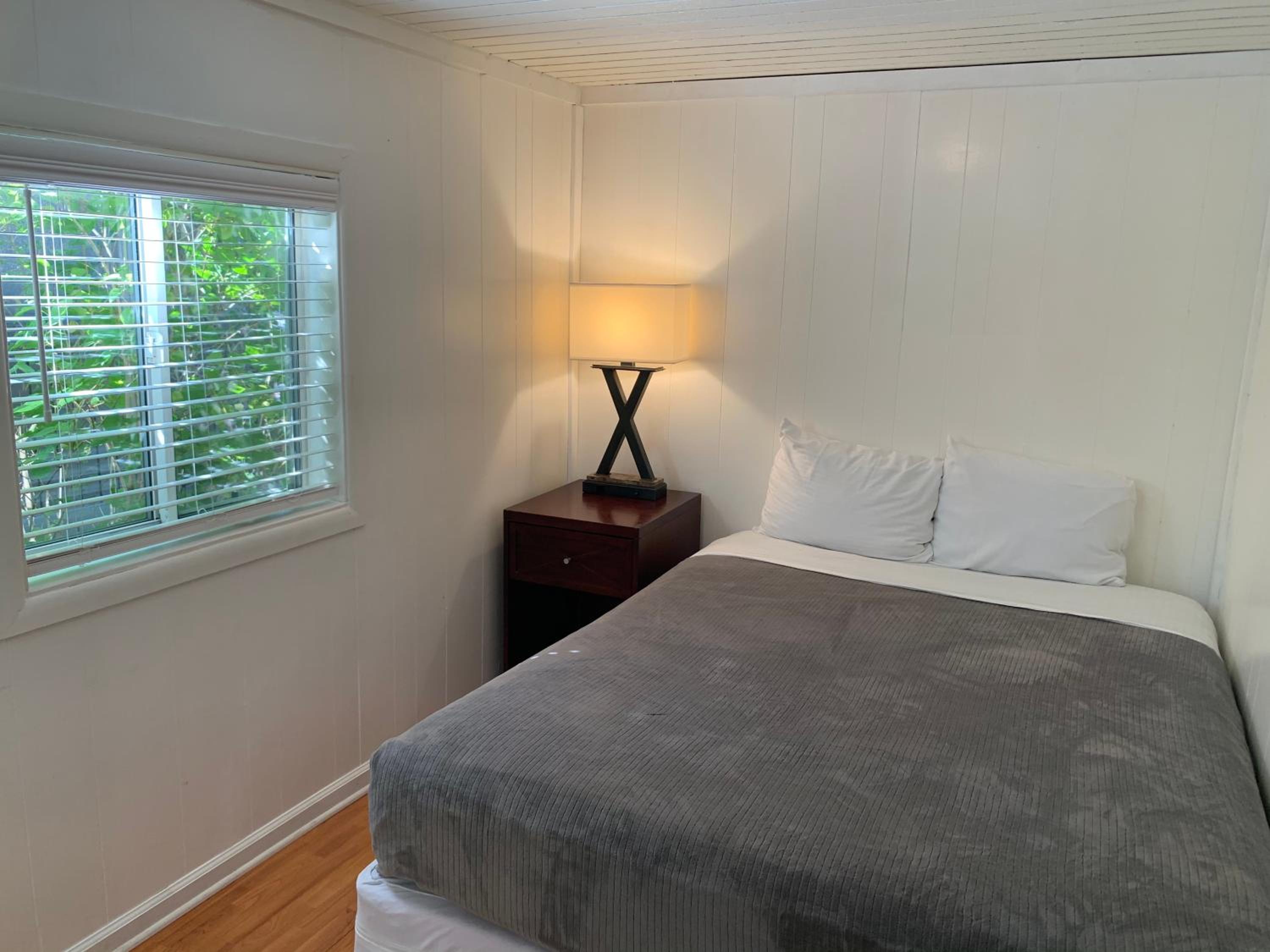 Two-Bedroom Apartment - Photo 8