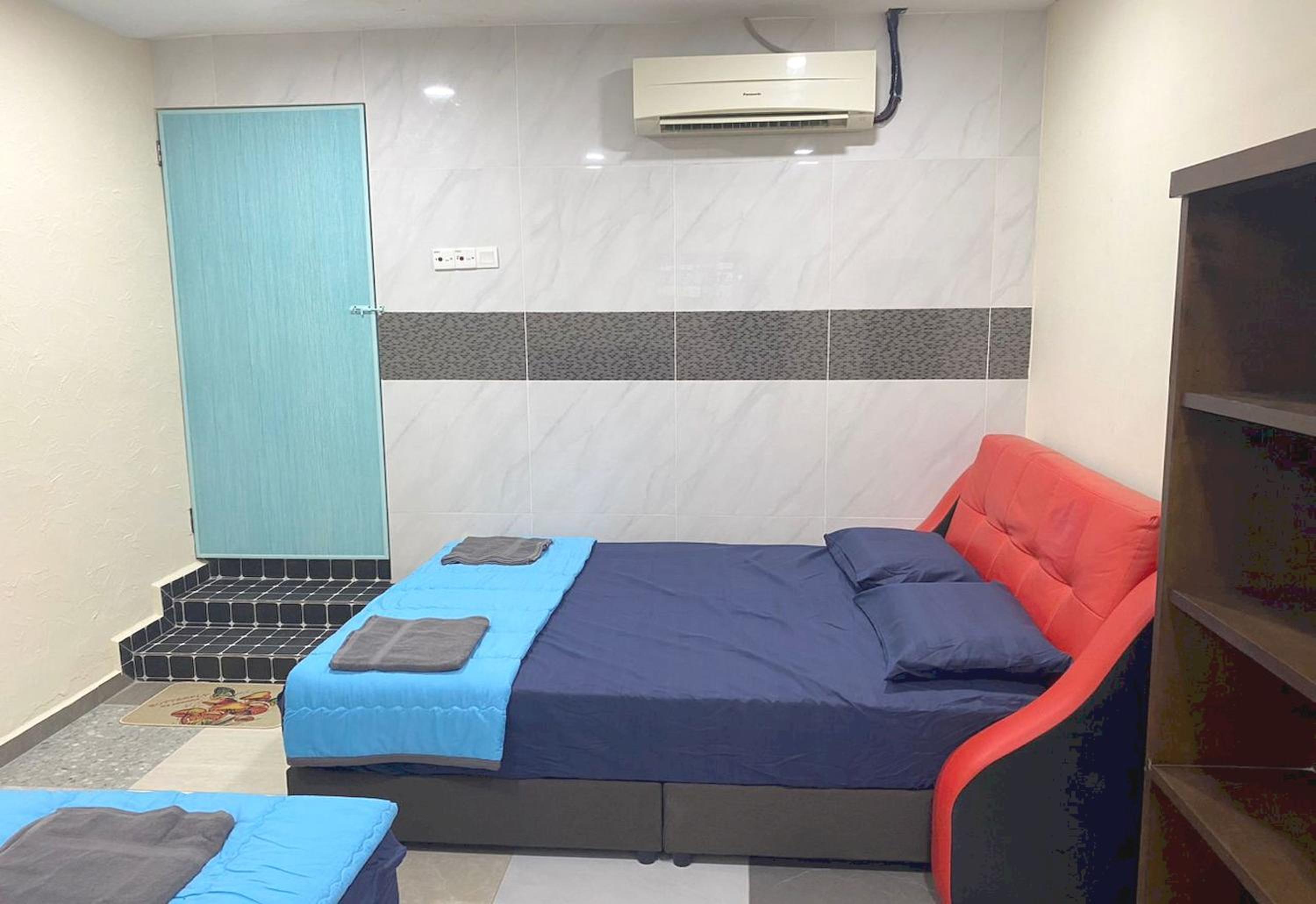 Triple Room With Private Bathroom photo 3