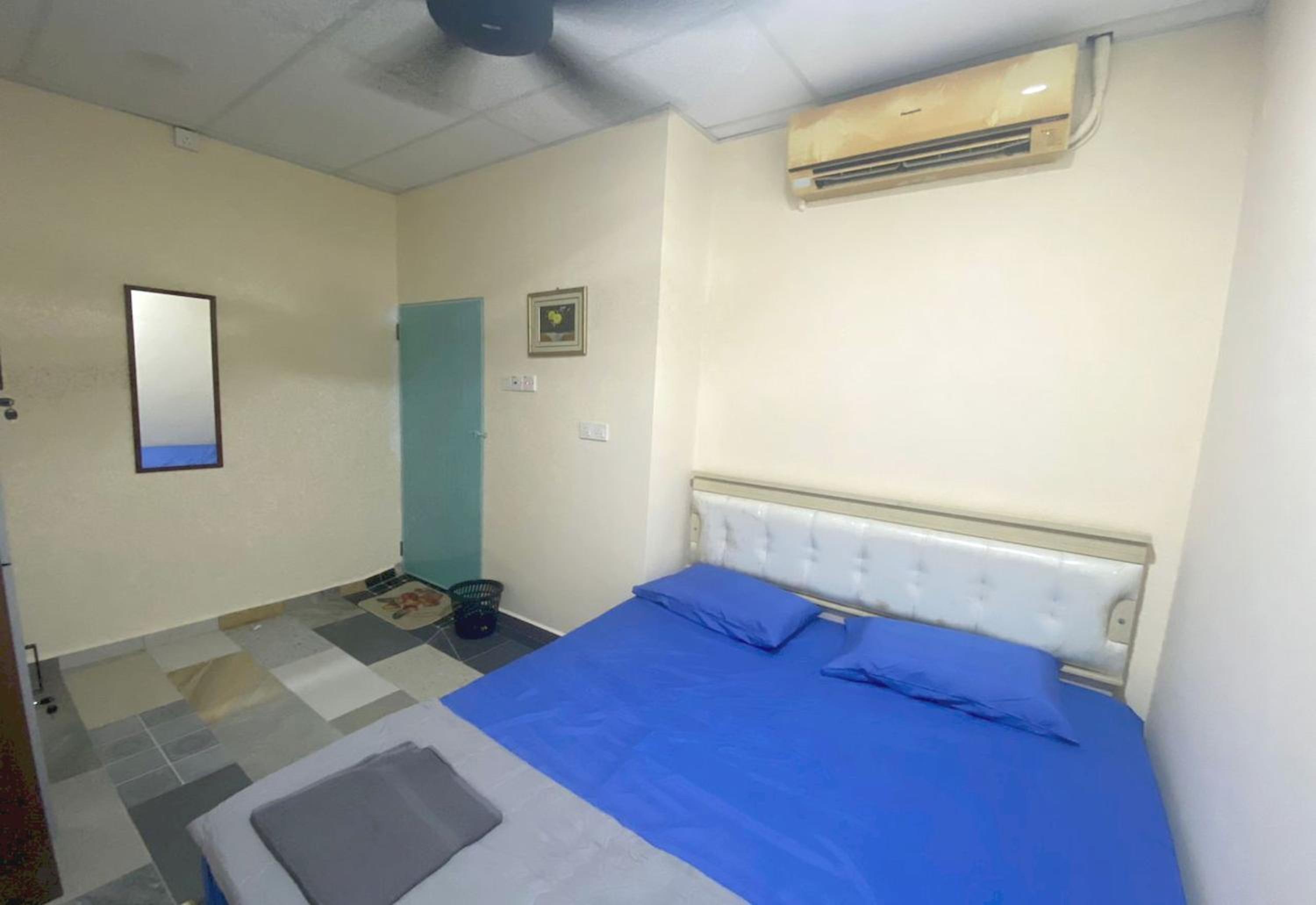 Double Room With Private Bathroom photo 2
