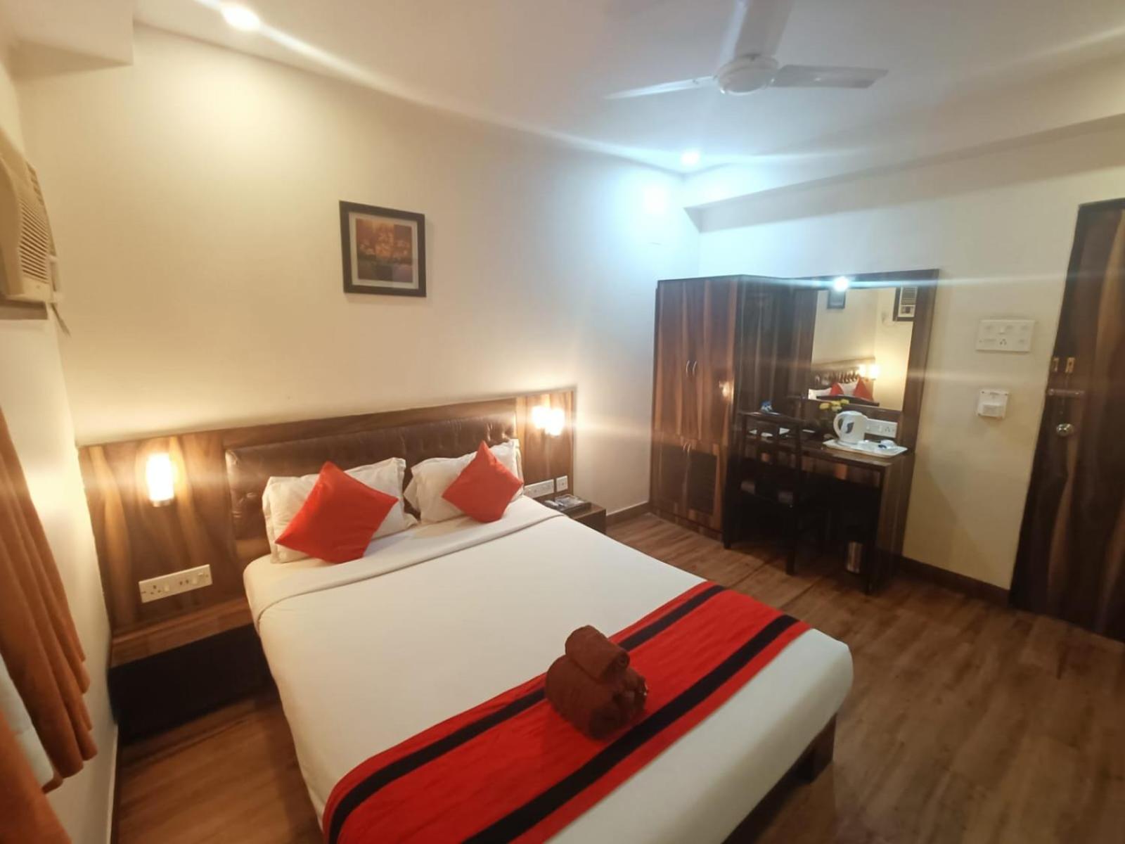 Deluxe Single Room