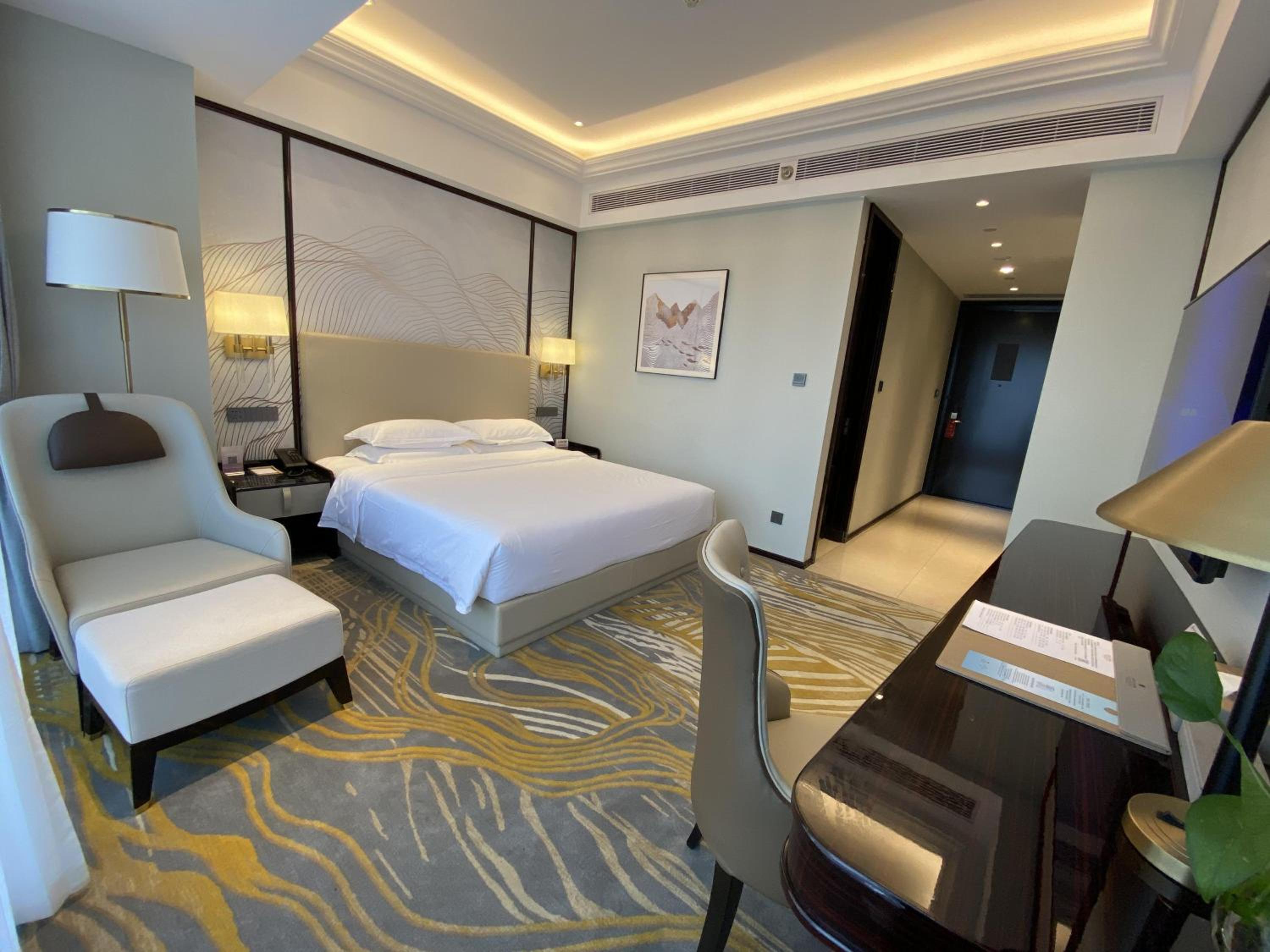 Superior Queen Room photo 1