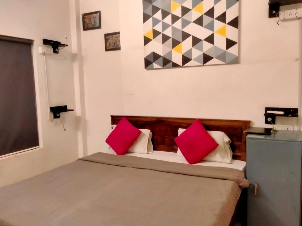 Deluxe Room - Photo 1