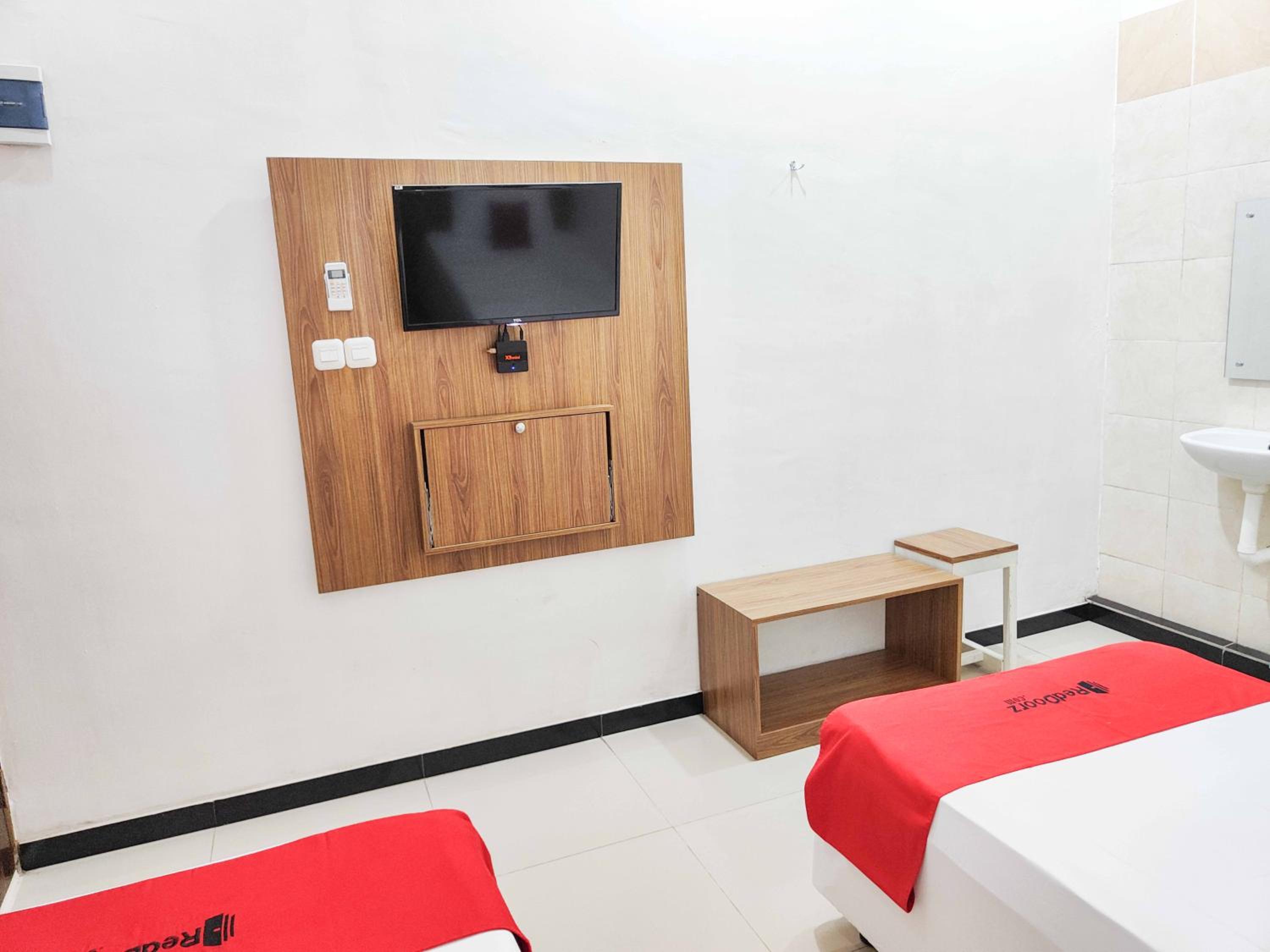 Twin Room - Photo 5