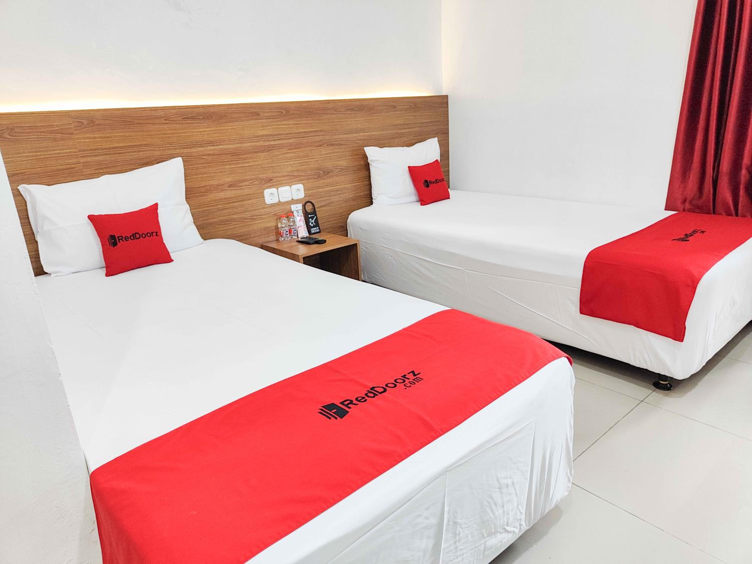 Twin Room - Photo 8