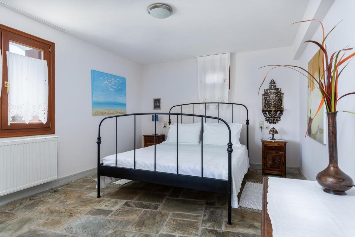 Erato Deluxe Apartment with Sea View