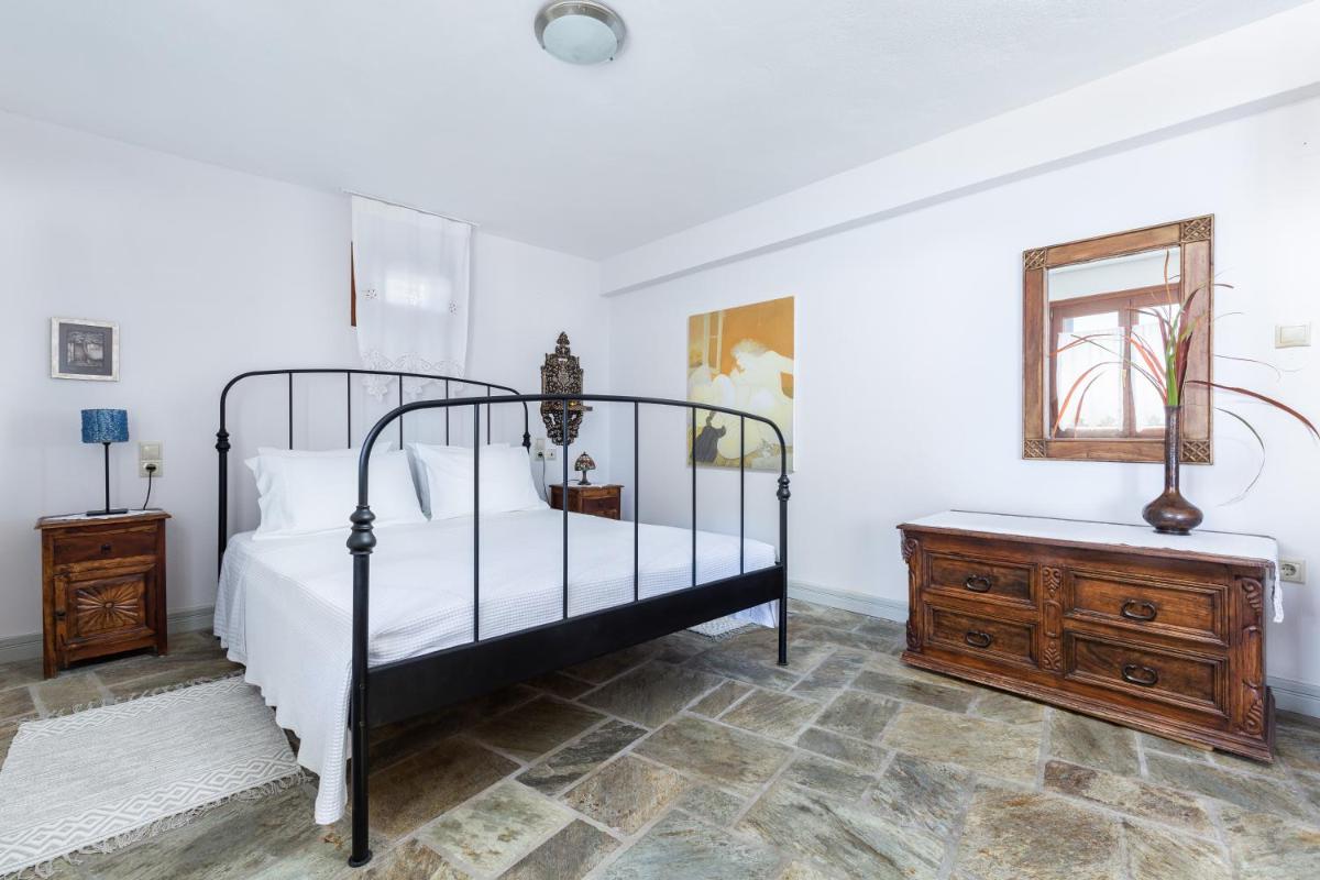 Erato Deluxe Apartment with Sea View  photo 2
