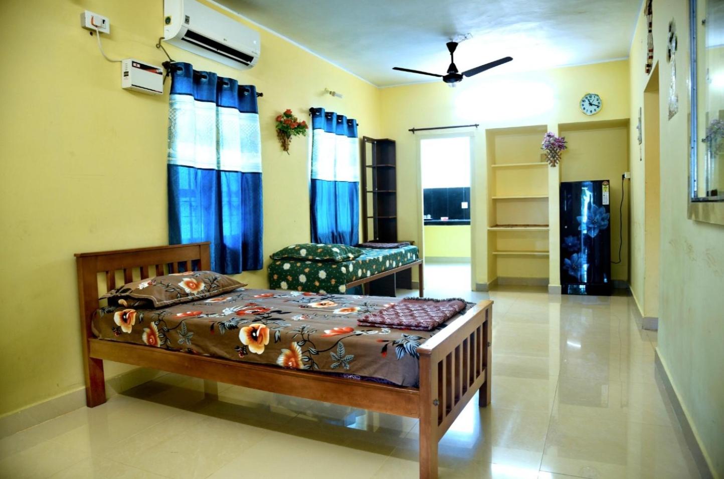 Three-Bedroom House photo 1