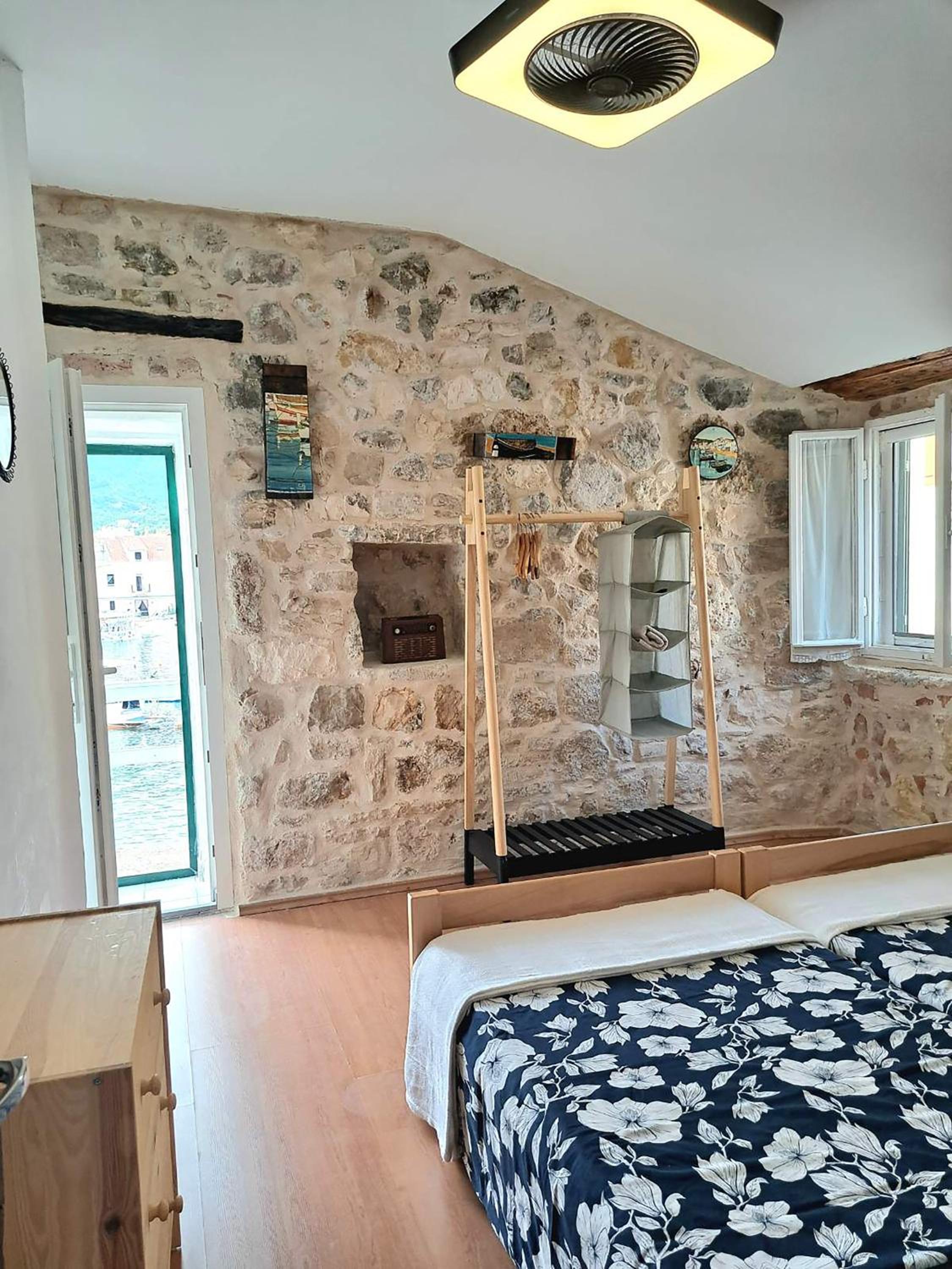 Four-Bedroom House photo 3