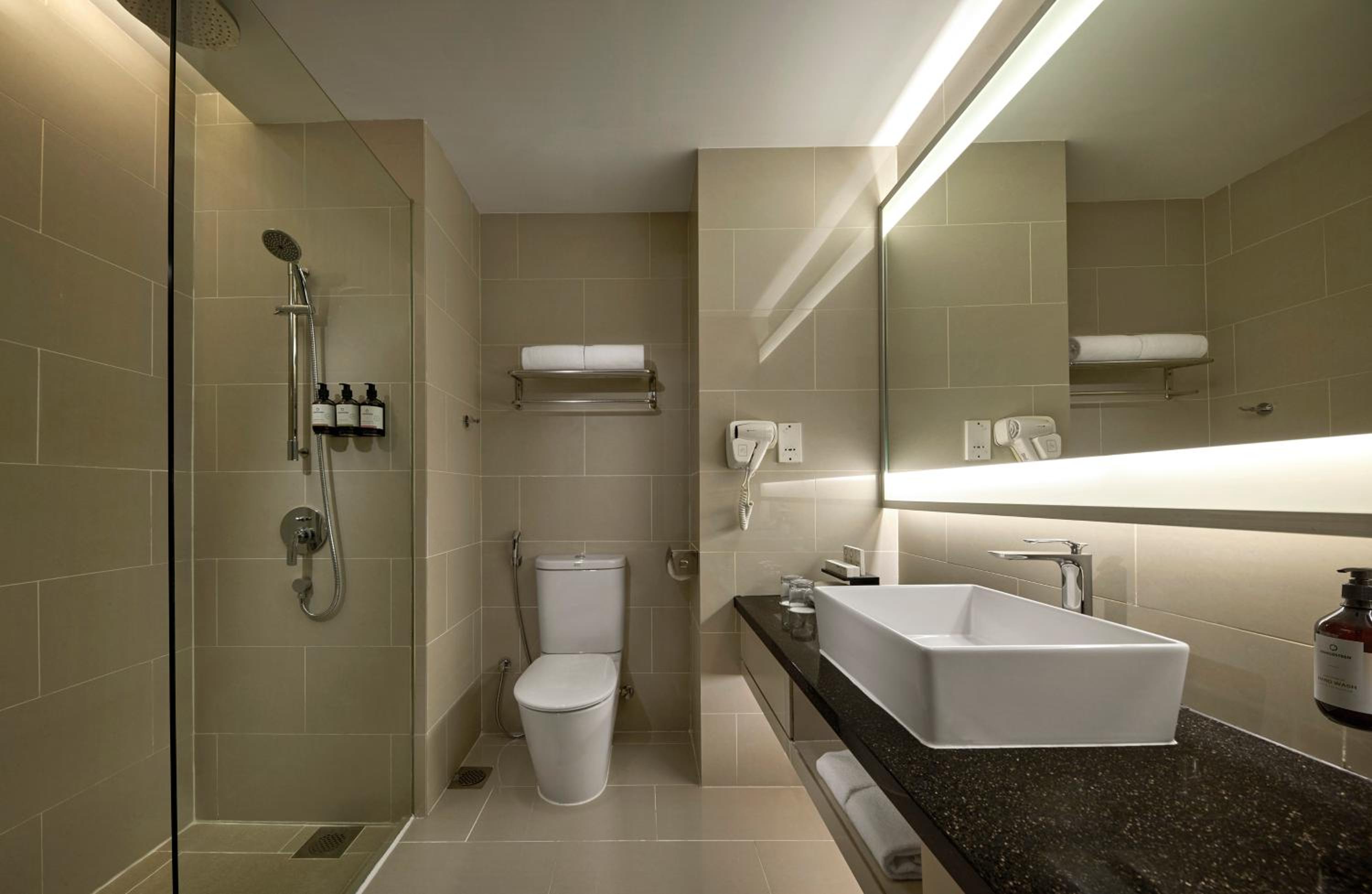 Deluxe King Room - Photo 1