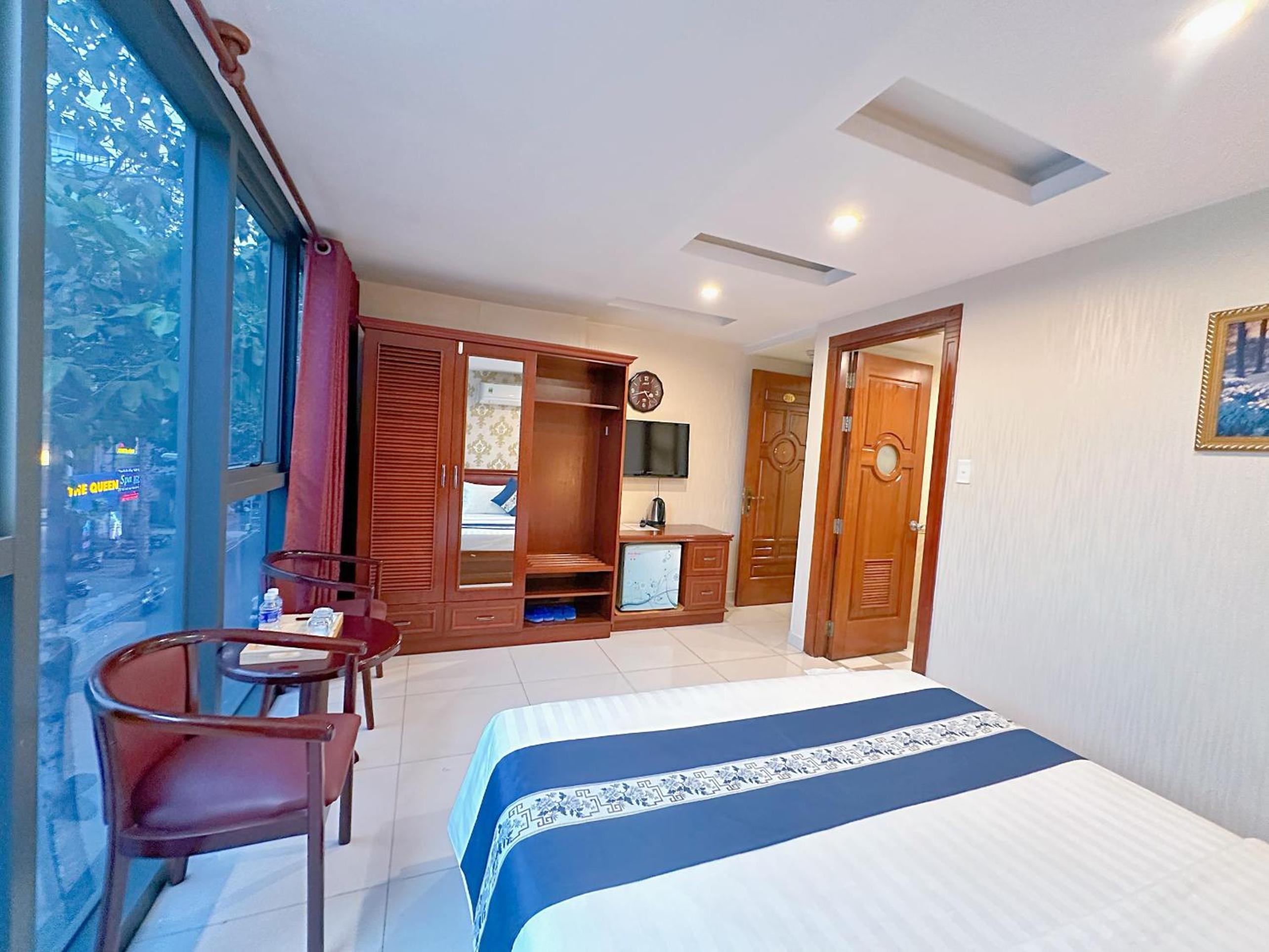 Superior Queen Room