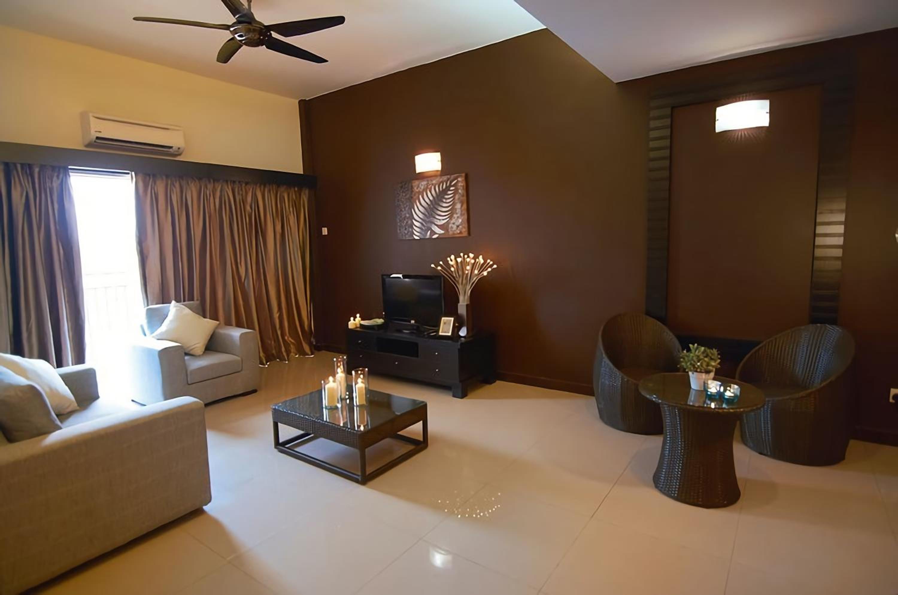 Three-Bedroom Superior Apartment (Free 6 Waterpark Ticket with Full Waterpark View)