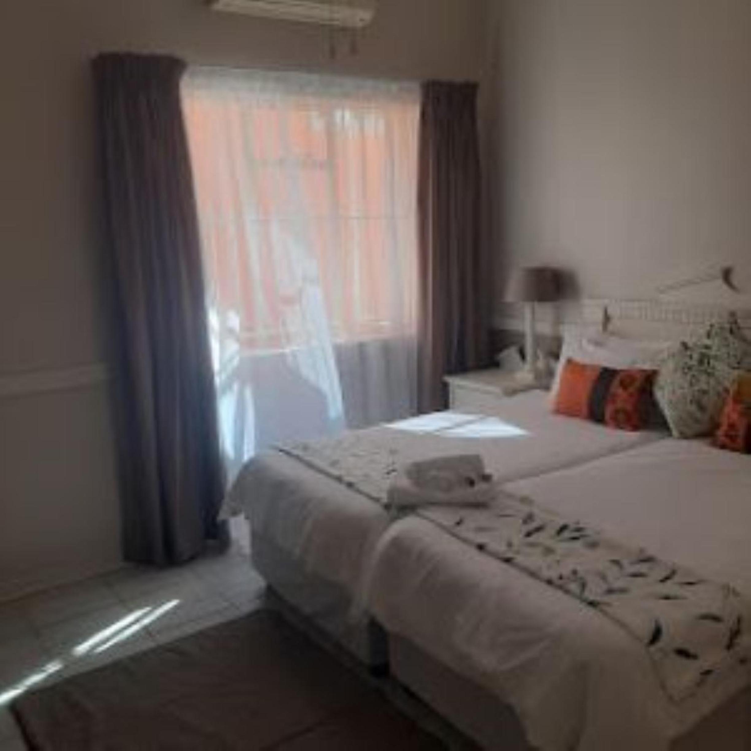 King or Twin Room photo 3