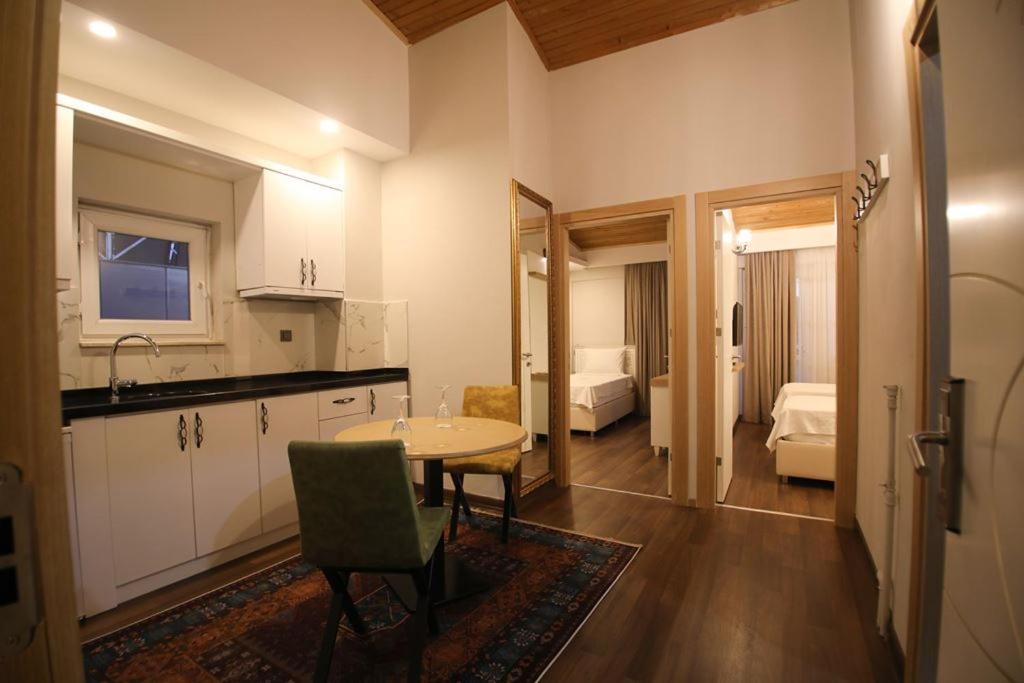 Standard Double Room - Photo 1