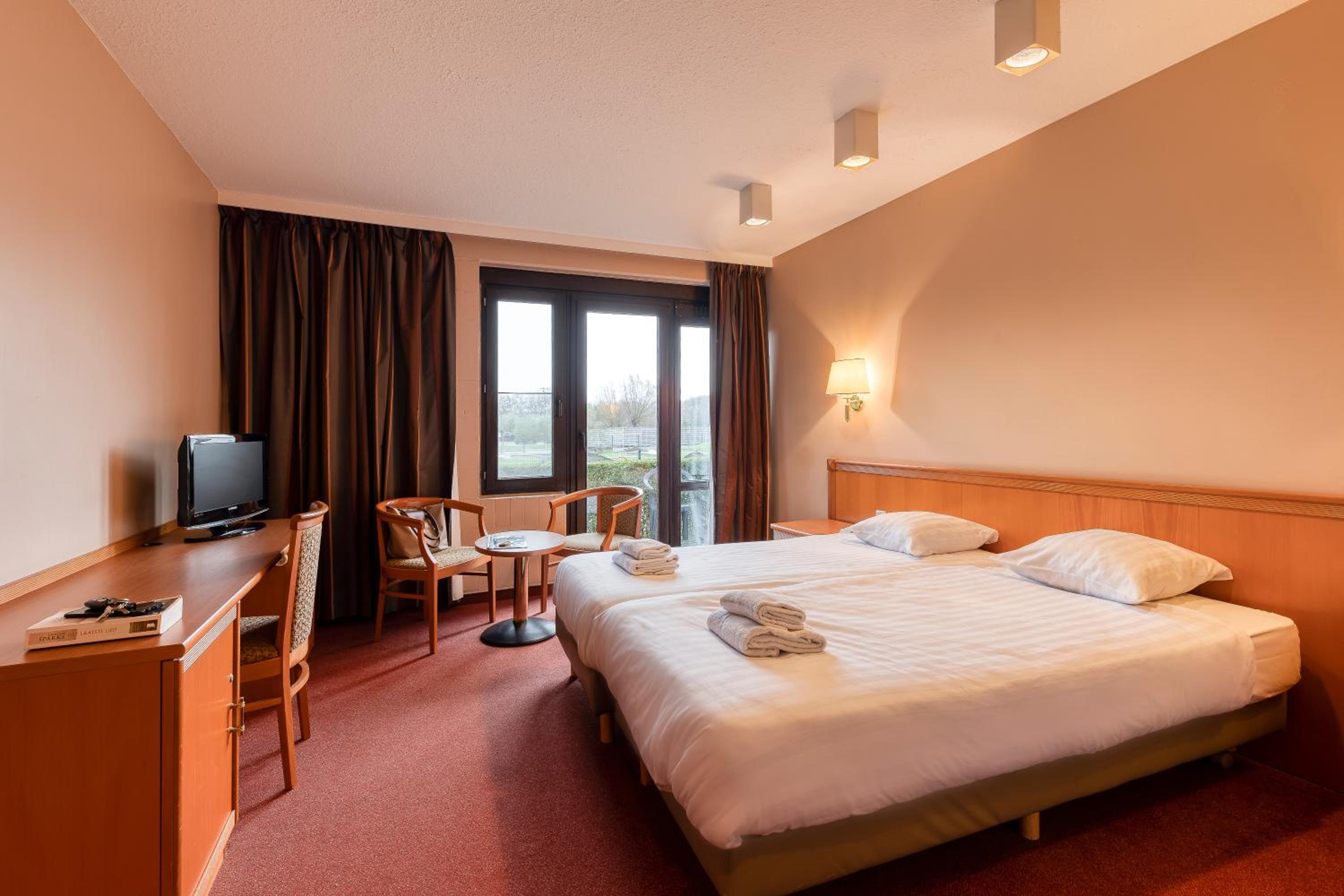 Standard Quadruple Room photo 2