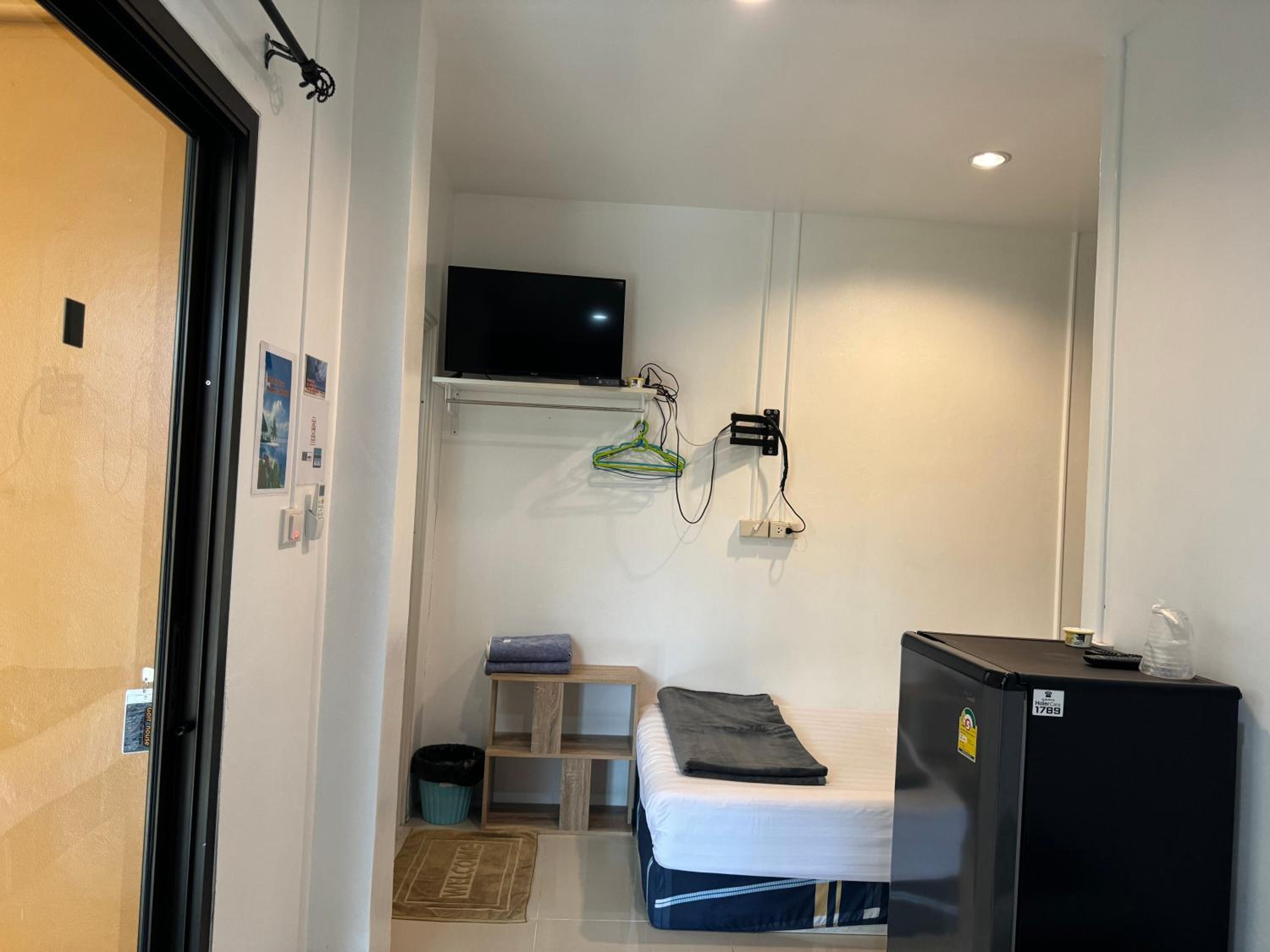 Standard Twin Room photo 1