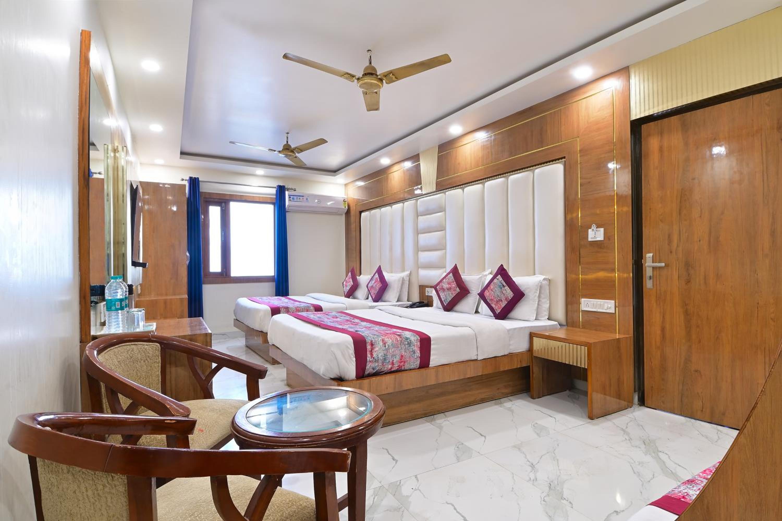 Deluxe Family Suite photo 3
