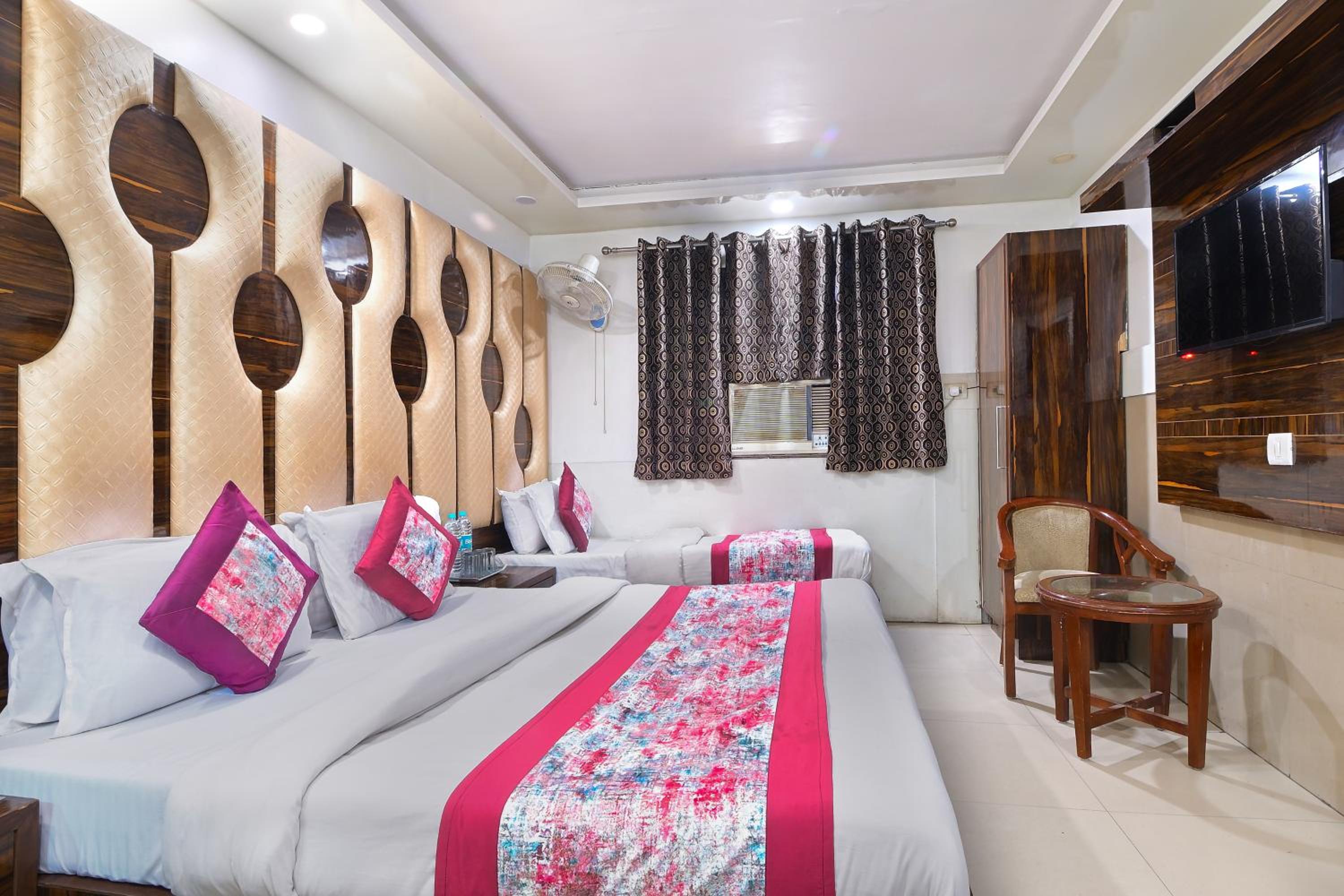 Deluxe Triple Room photo 2
