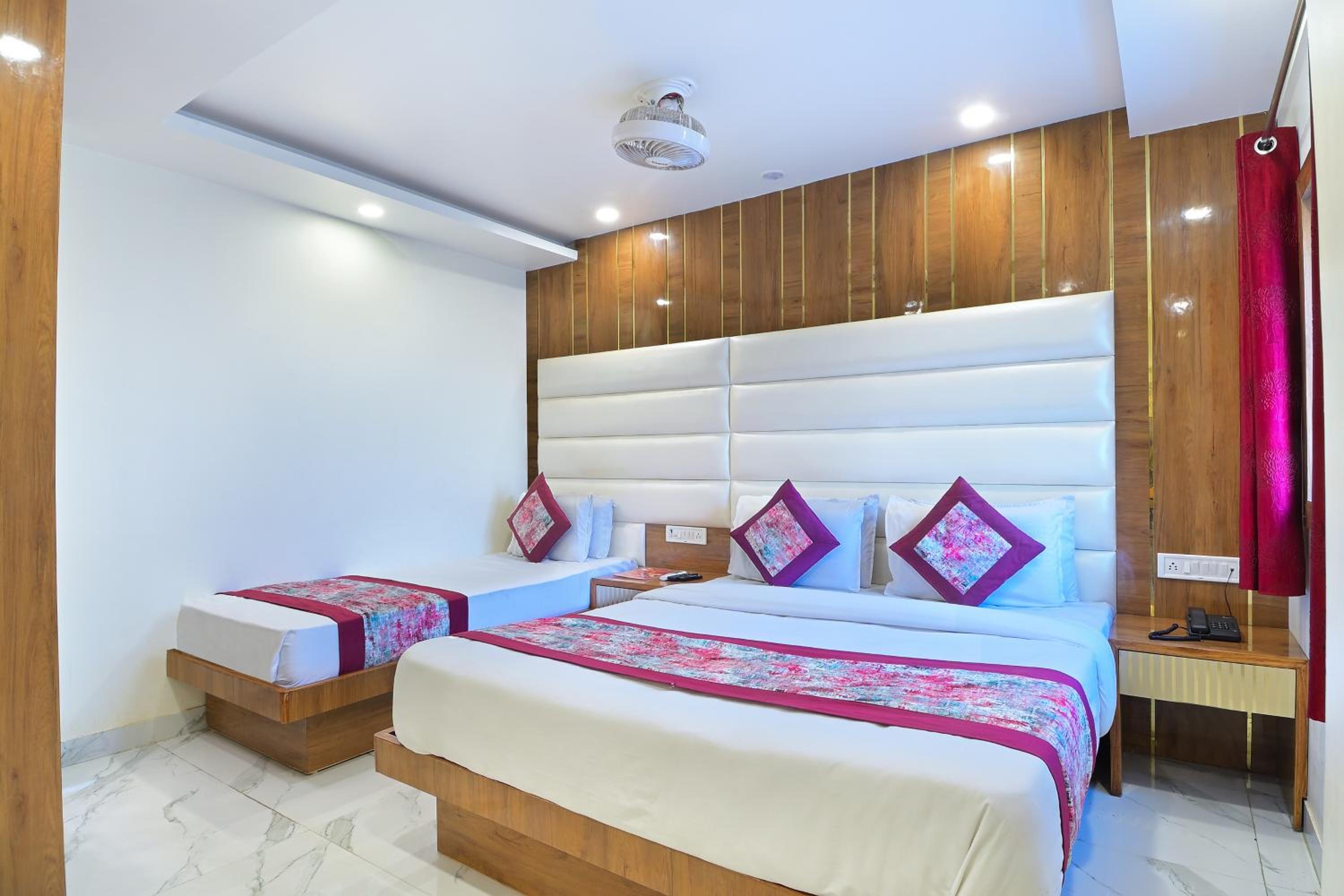 Deluxe Quadruple Room photo 3