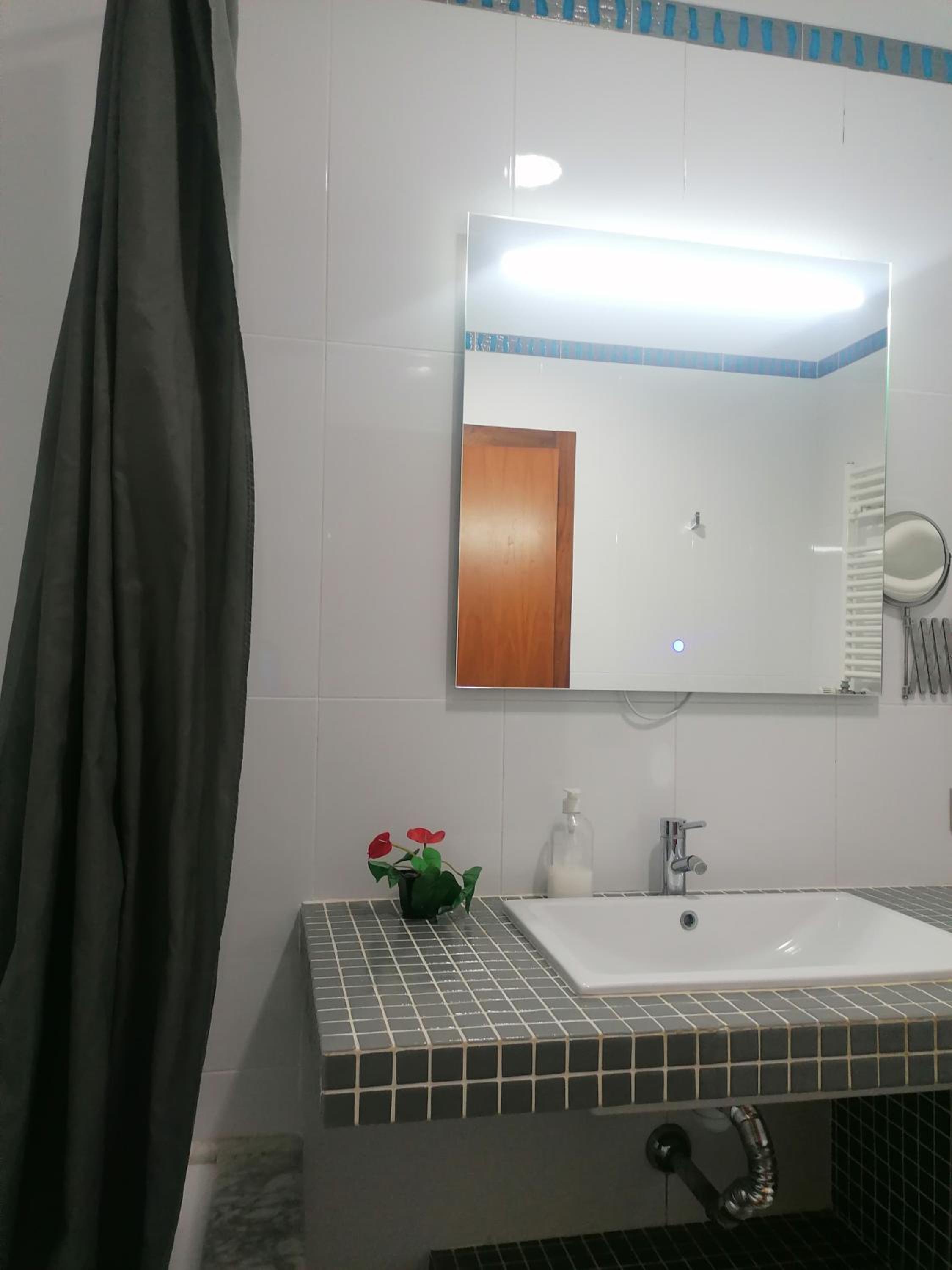 Double Room with Private Bathroom photo 2