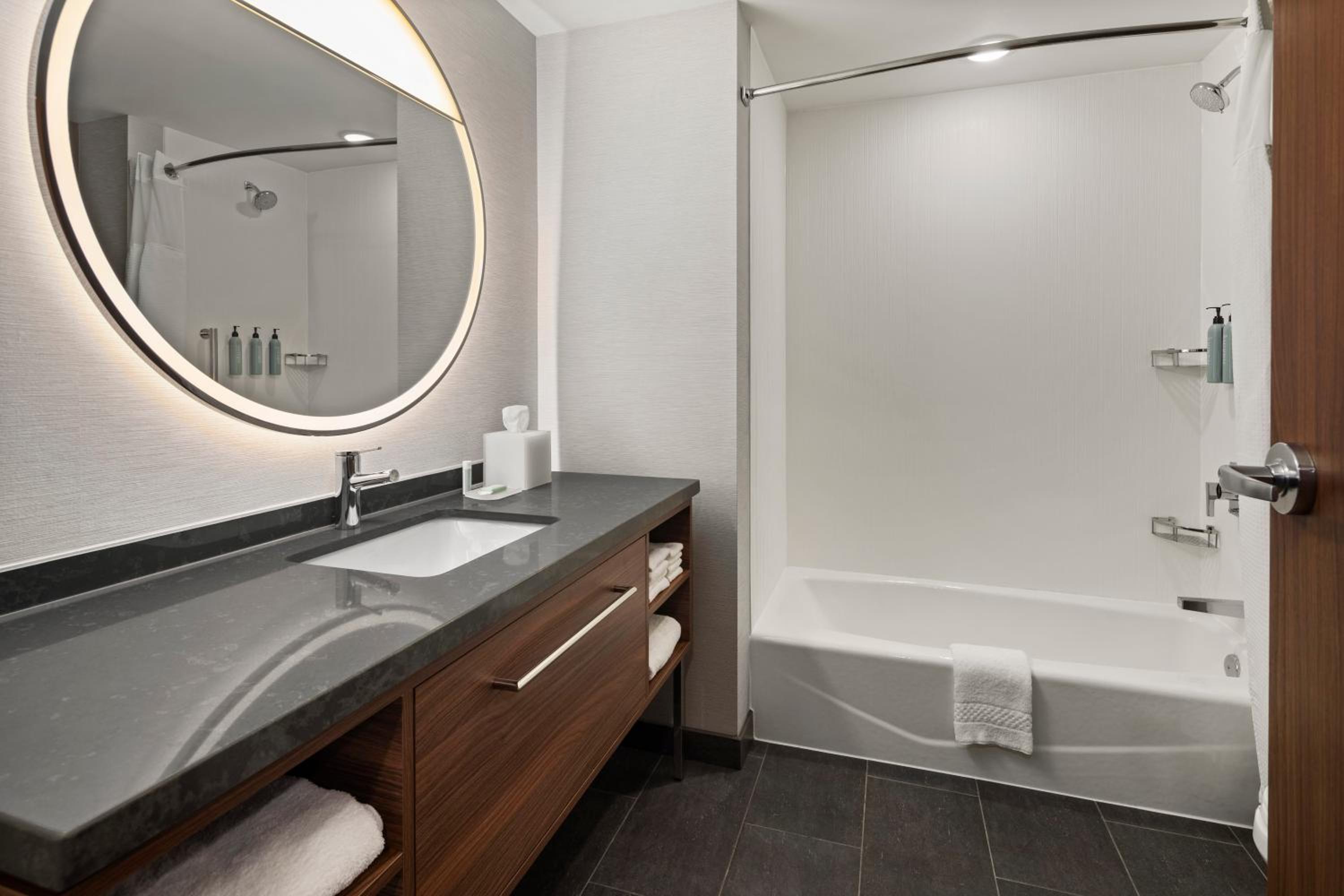 King Room with Sofa Bed - Hearing Accessible