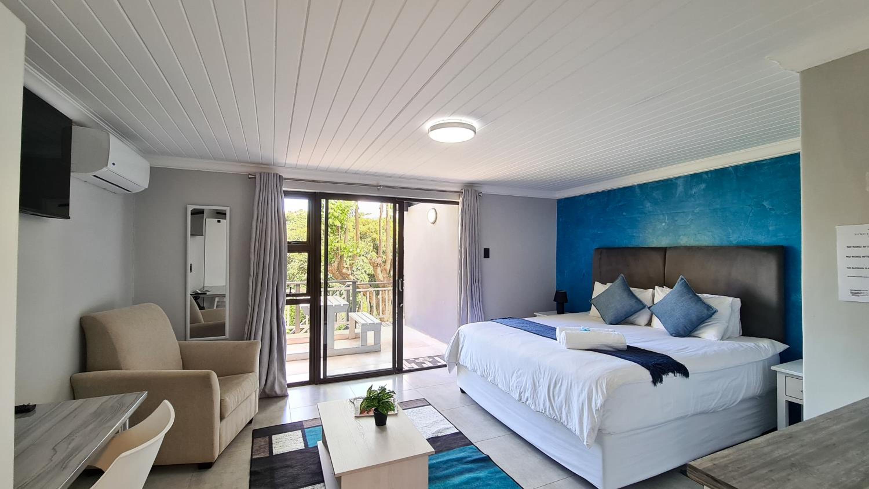 King Room with Garden View - Photo 2