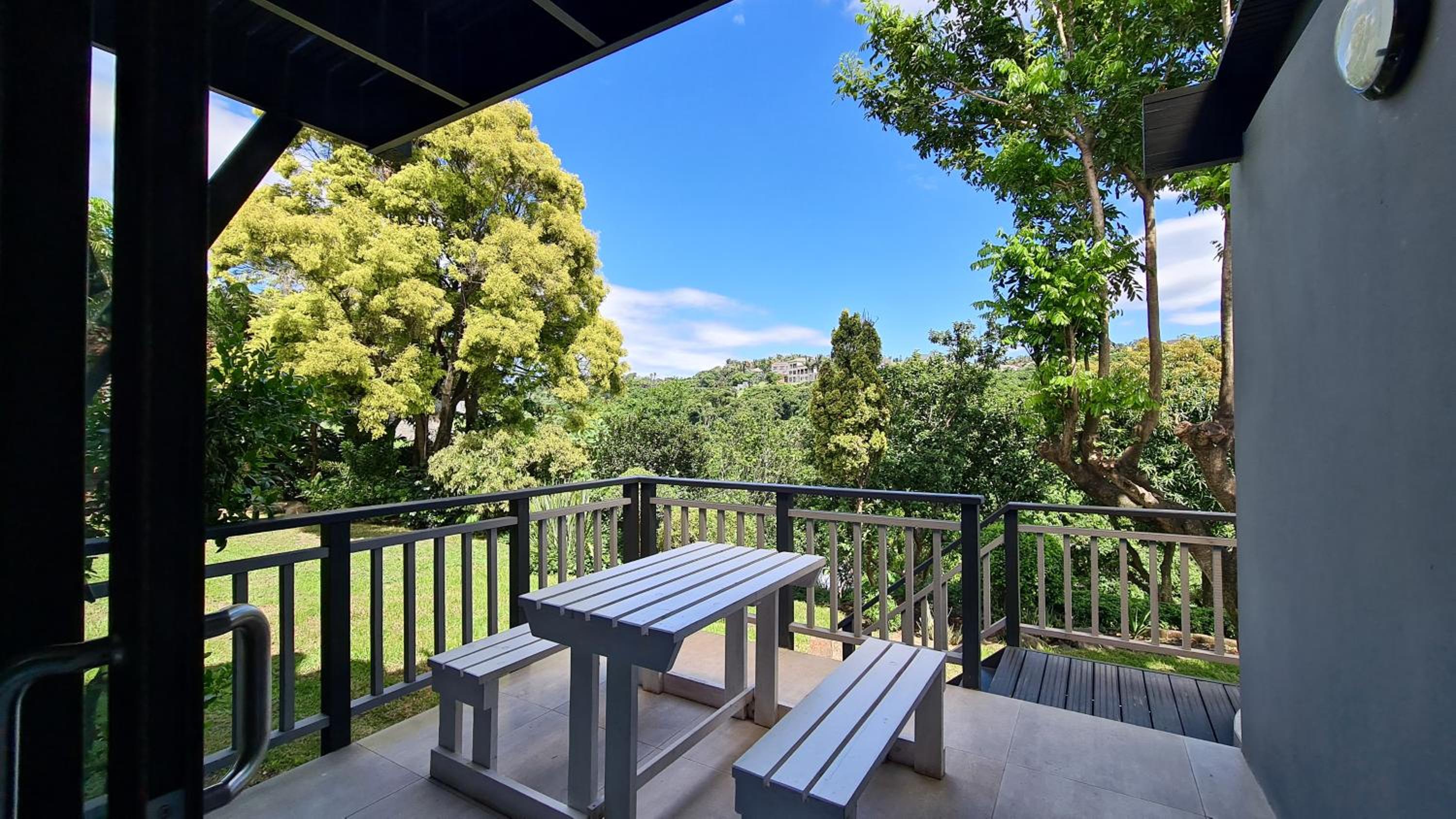 King Room with Garden View - Photo 5