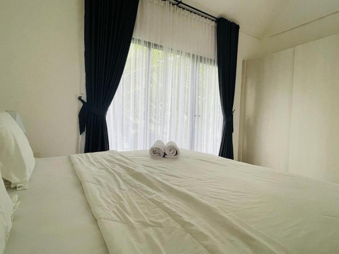 Three-Bedroom Villa photo 2