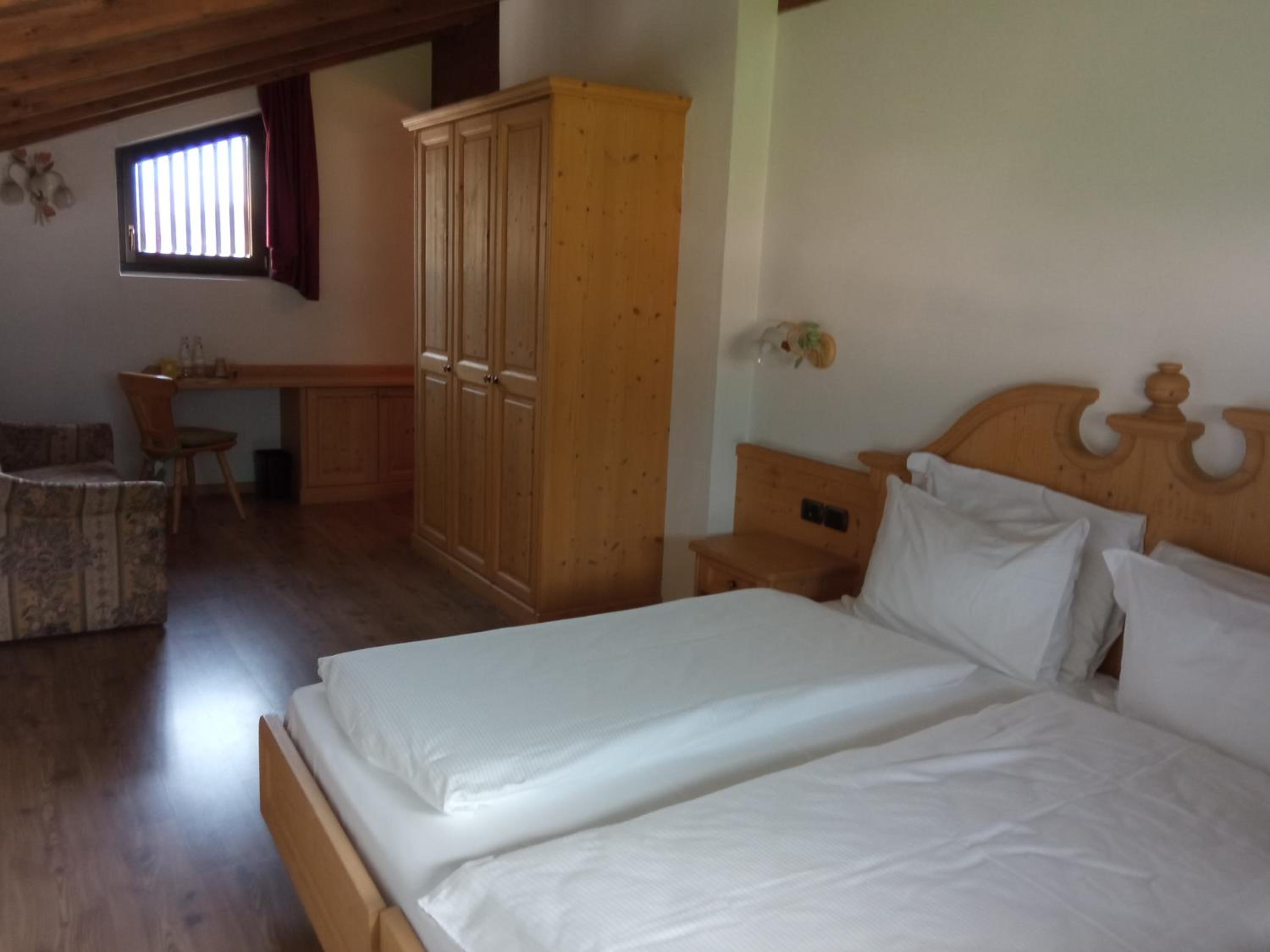 Economy Double or Twin Room - Photo 5
