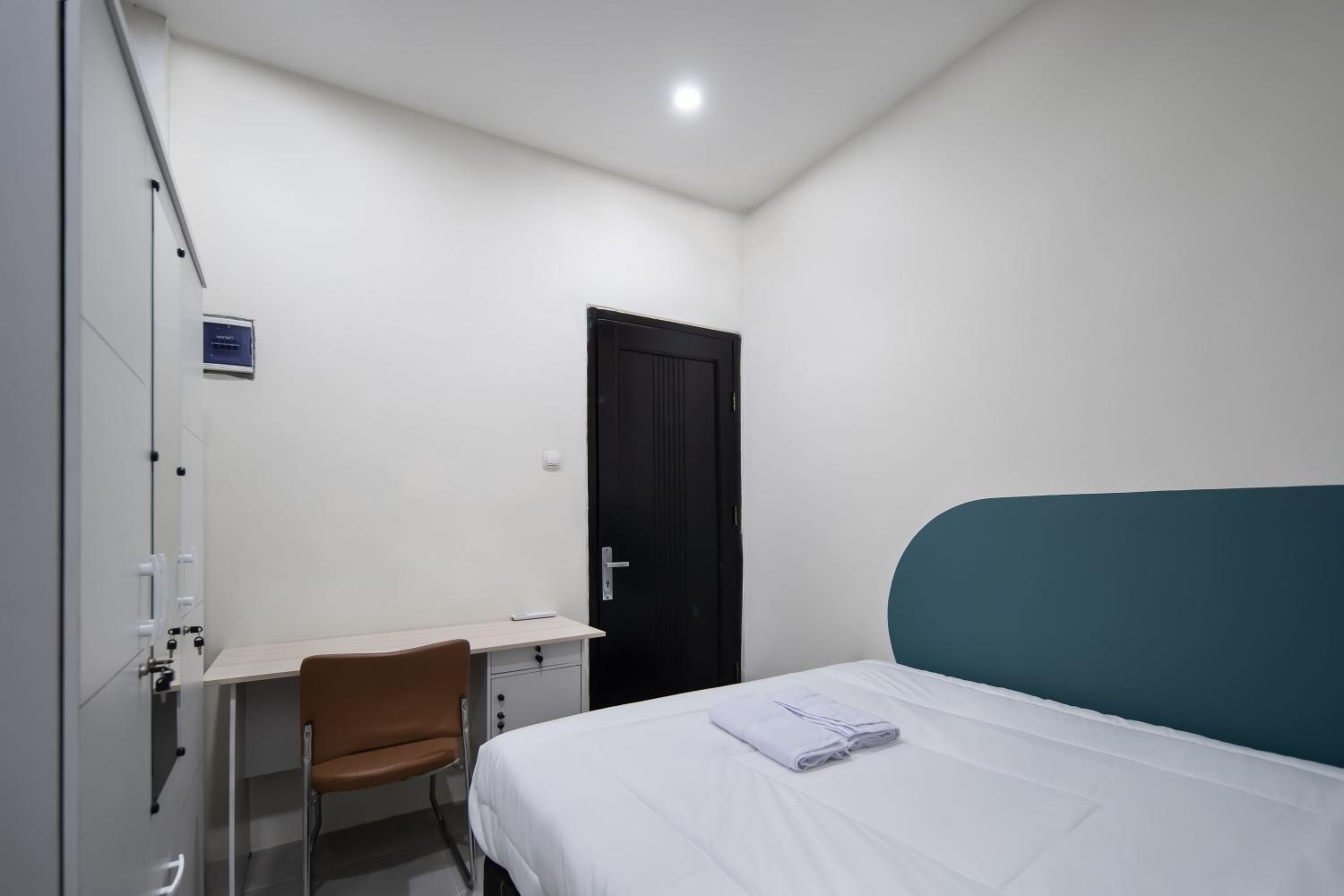 Standard Double Room - Photo 4