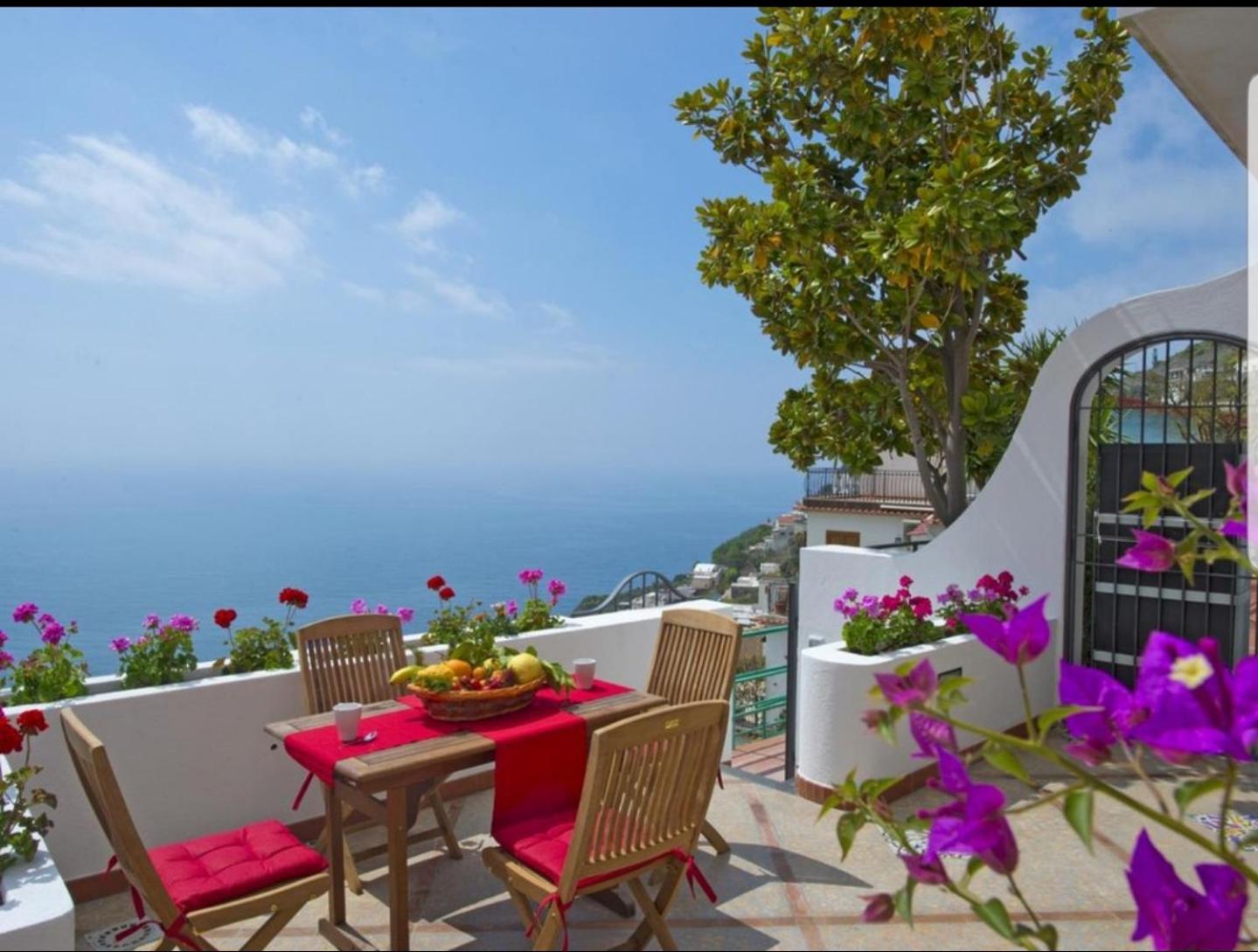 Apartment with Sea View photo 3