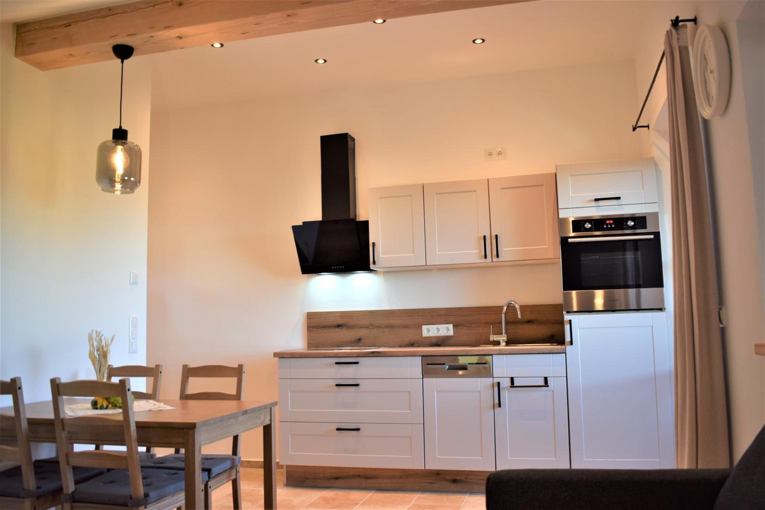 Apartment photo 2