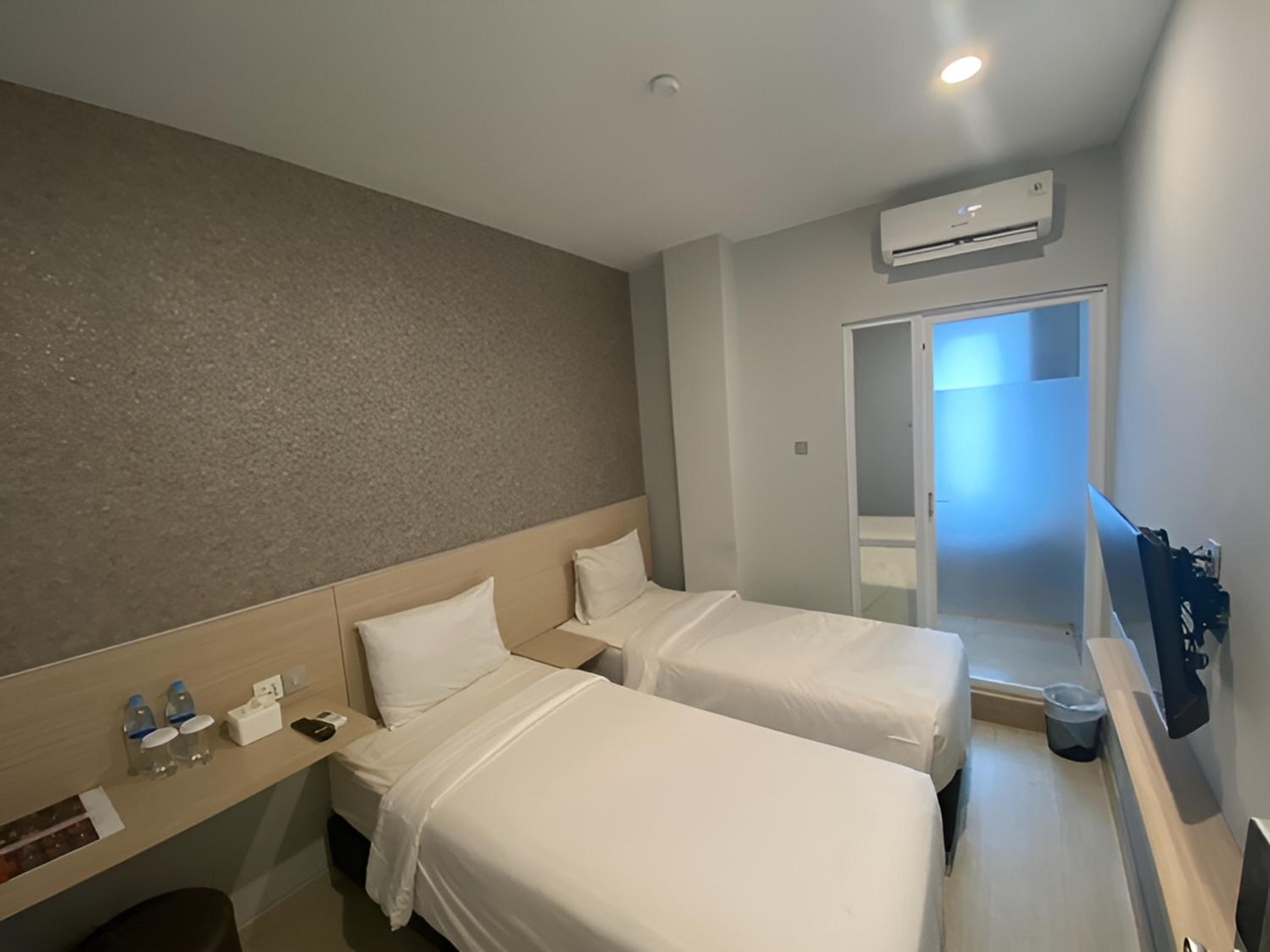 Superior Twin Room photo 2