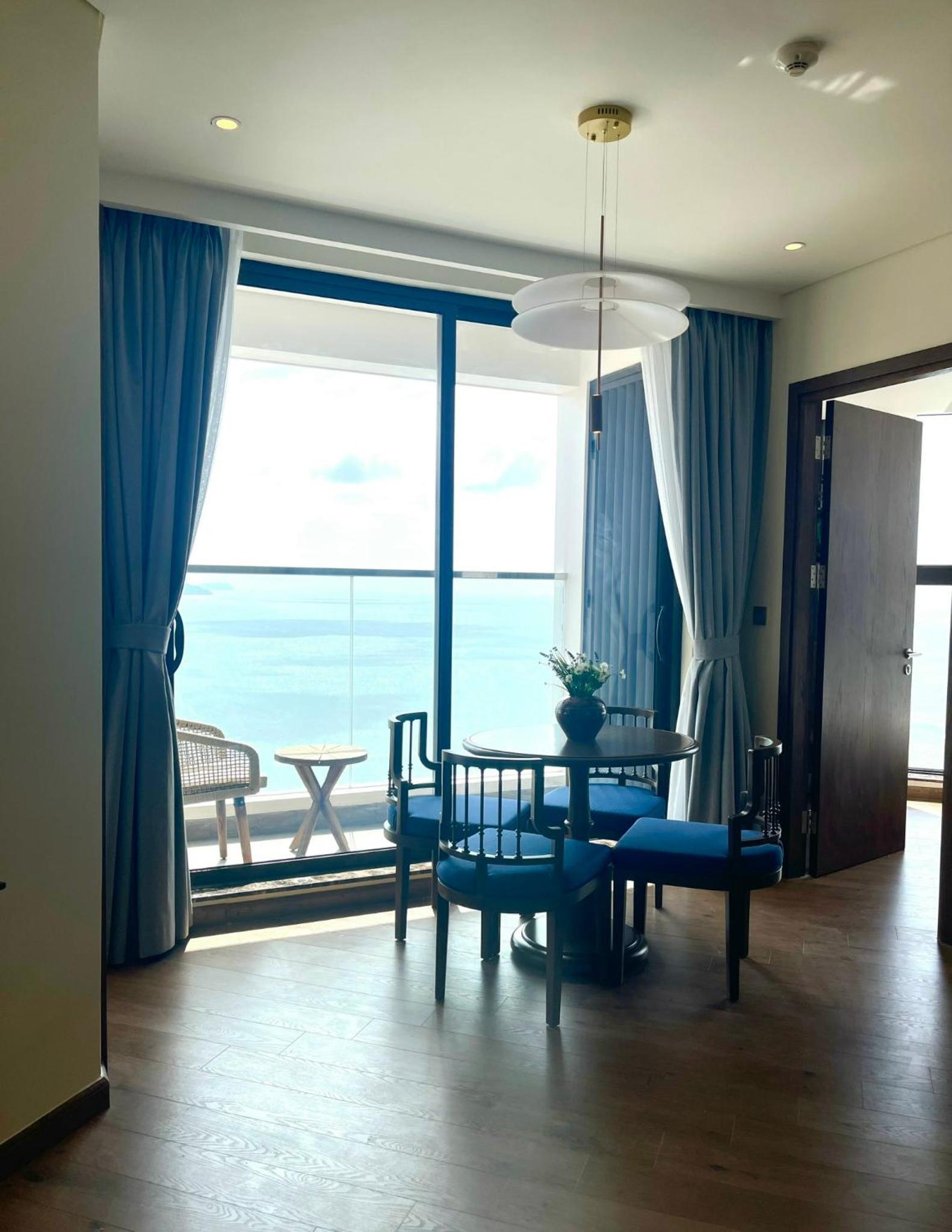 Two-Bedroom Apartment With Sea View photo 1