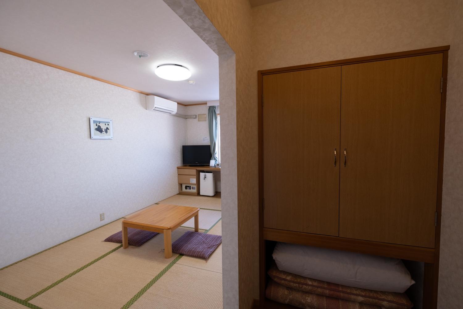 Standard Japanese-Style Room - Non-Smoking-Main BLD - Photo 4