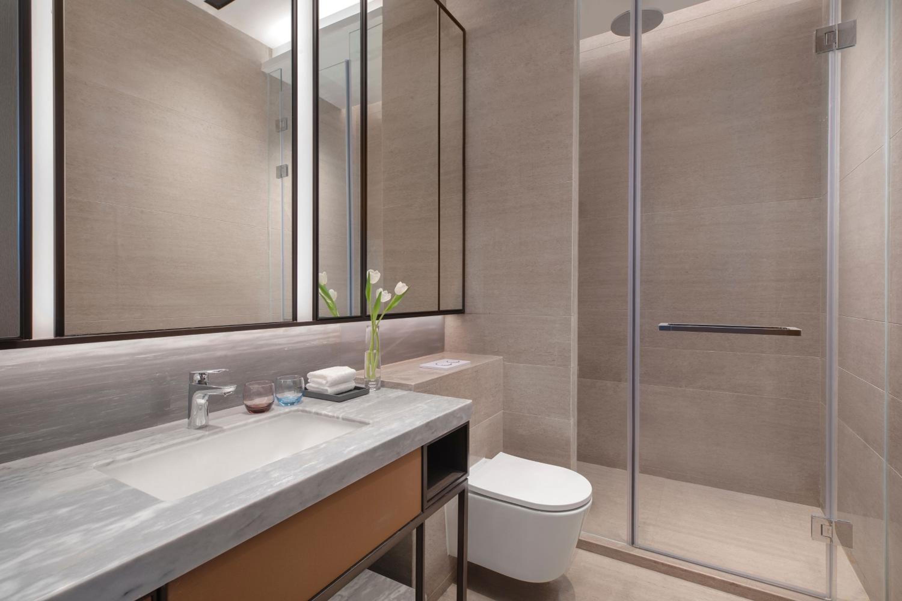 Three-Bedroom Apartment with City View photo 3