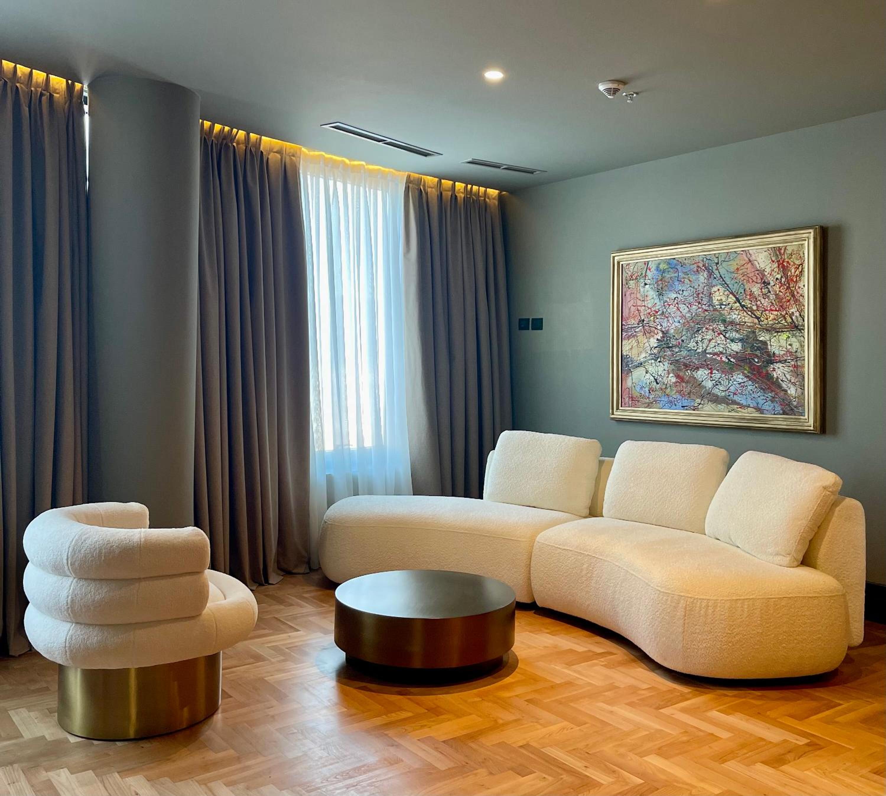 Executive Suite