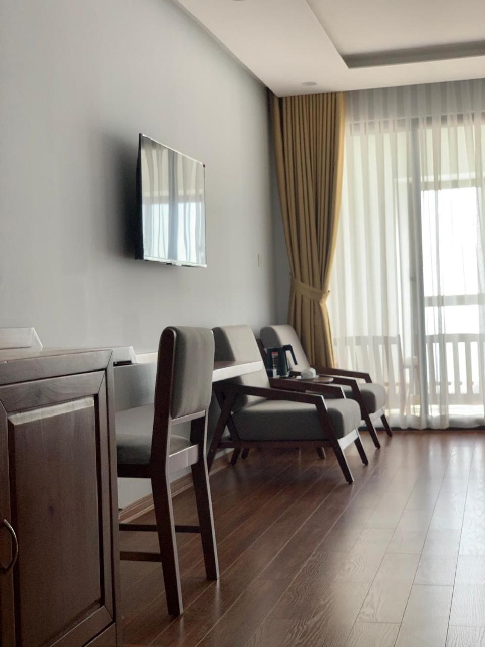 Triple Room with Mountain View