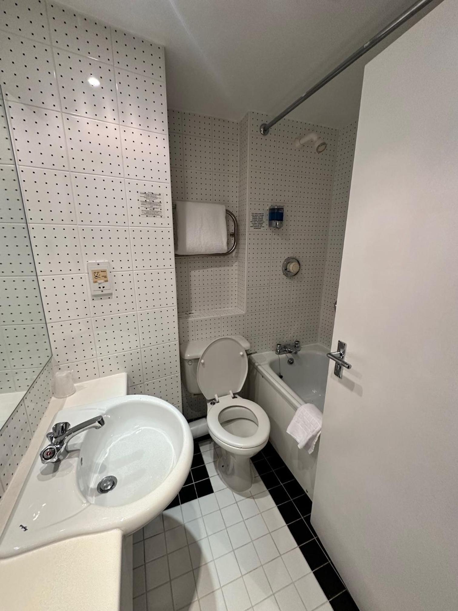 Executive Double Room - Photo 2