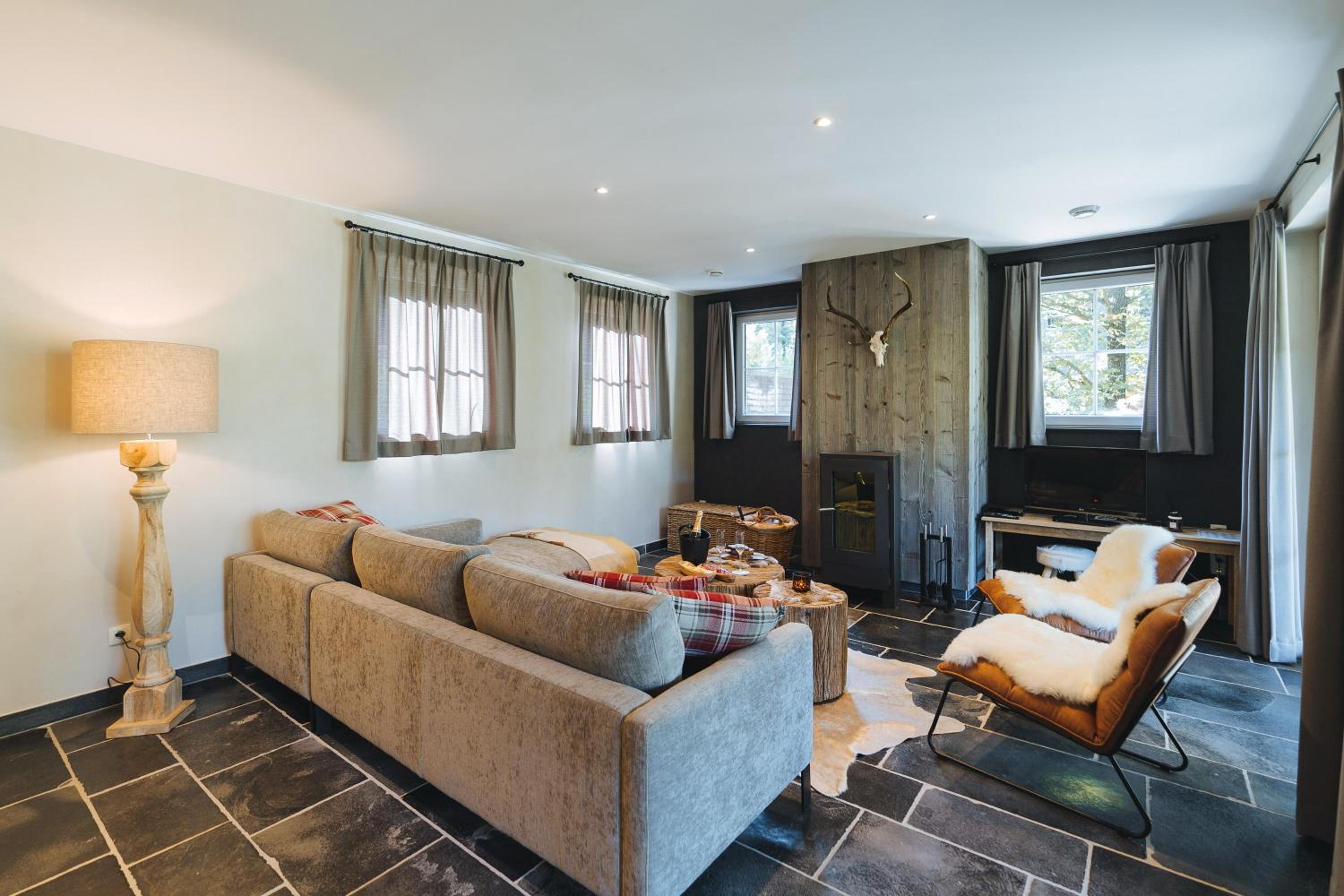 Four-Bedroom House photo 1