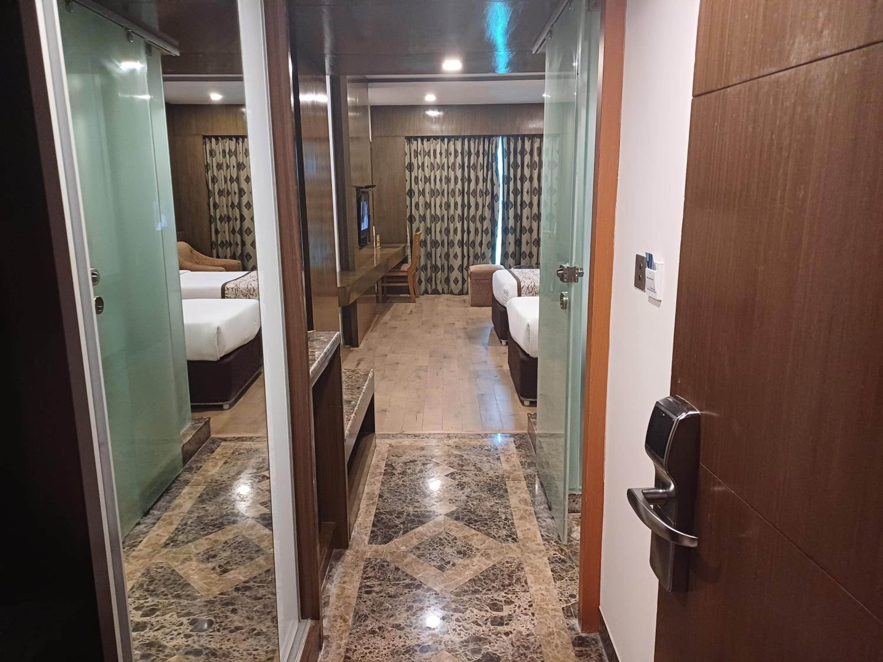 Deluxe Double Room - Photo 6
