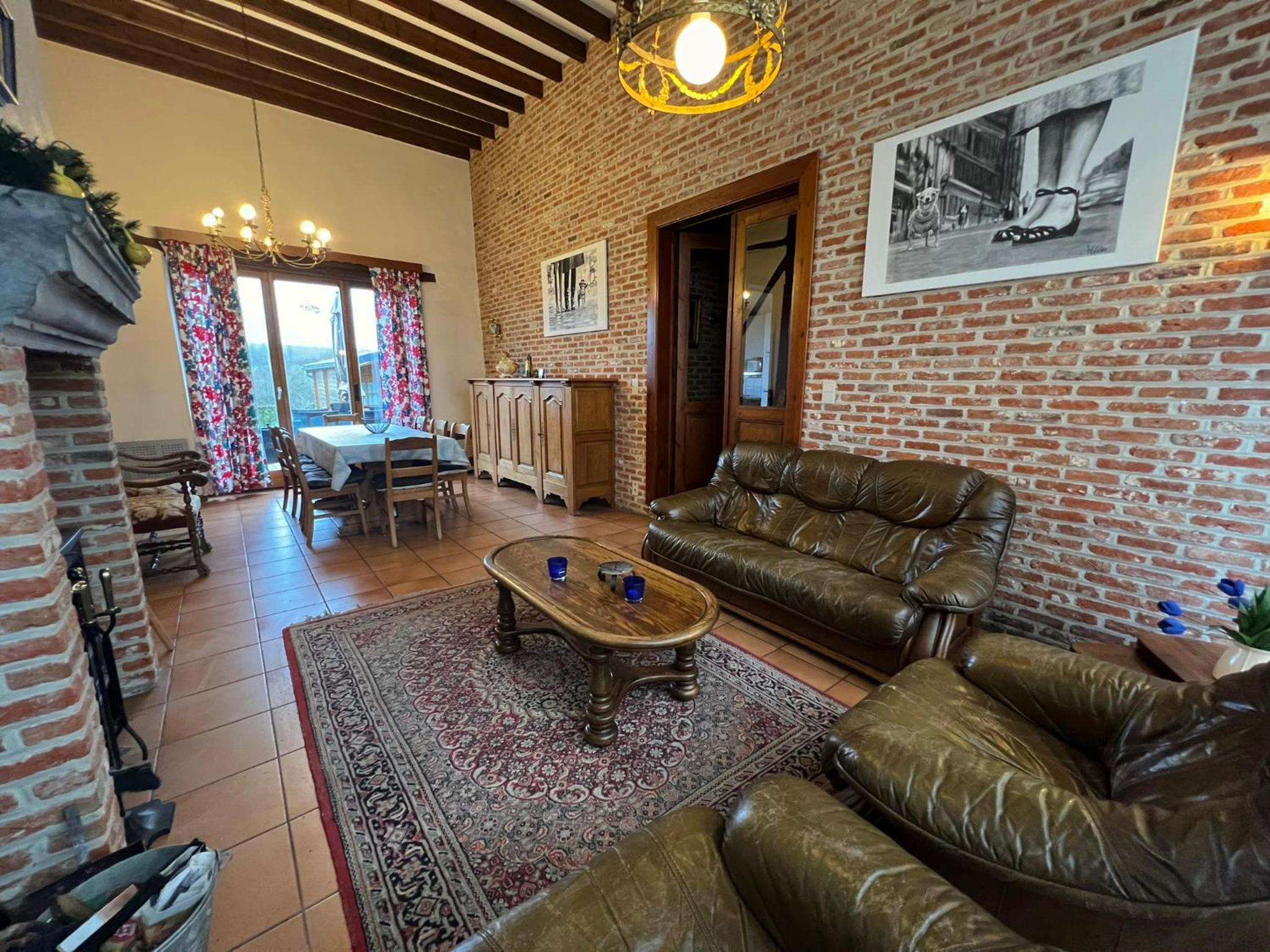 Four-Bedroom House photo 1