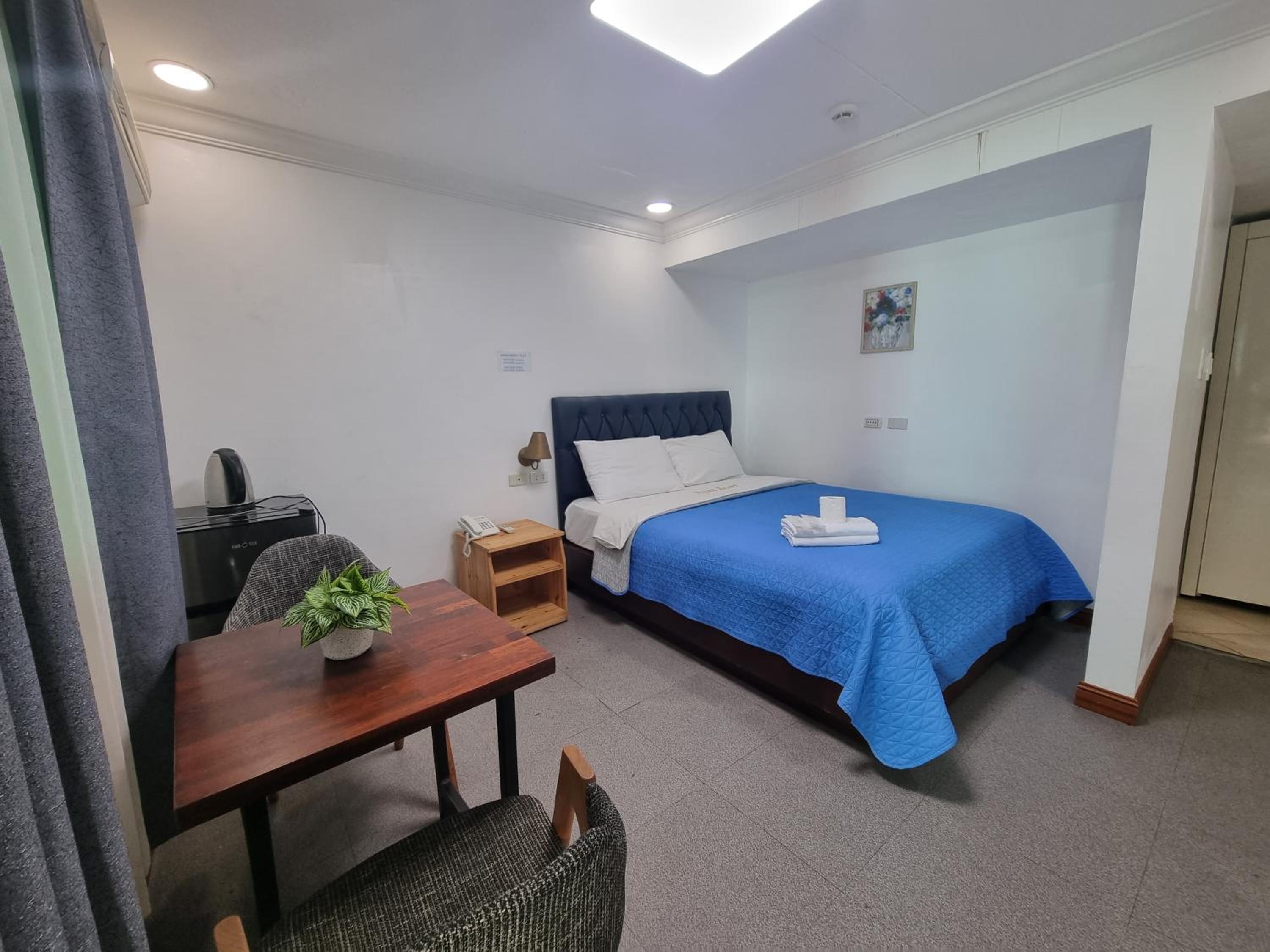 Standard Double Room photo 3