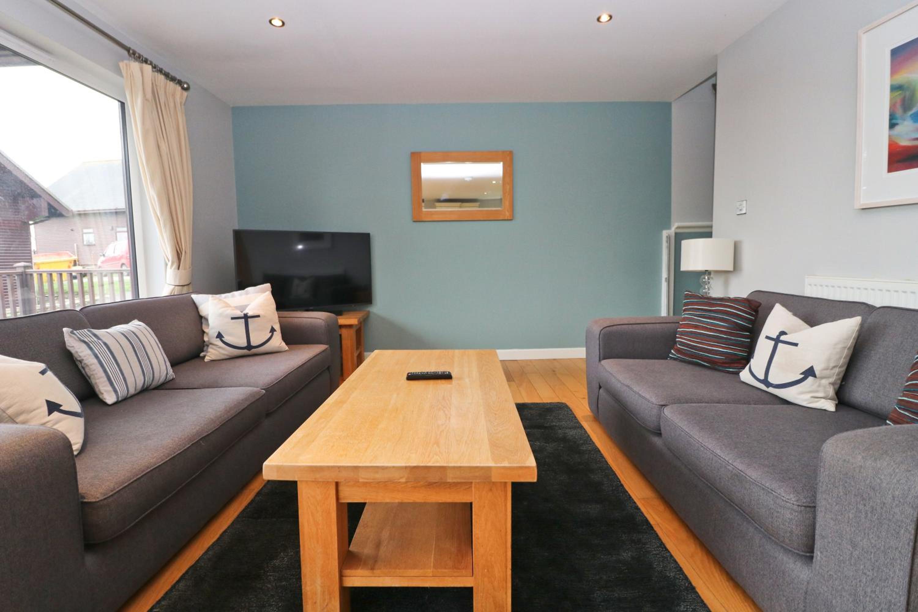 Four-Bedroom House photo 1
