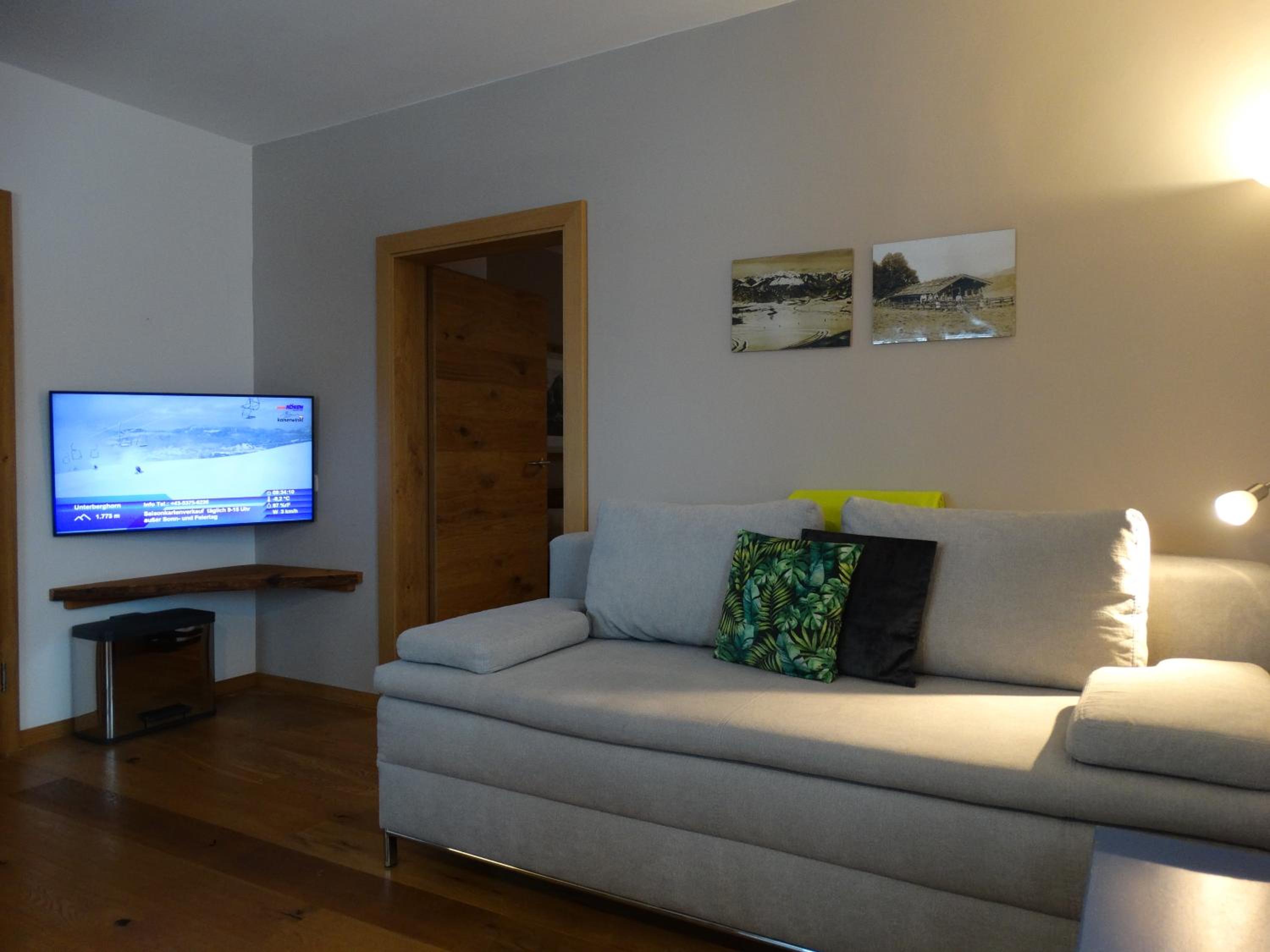 Comfort One-Bedroom Apartment with Balcony photo 1