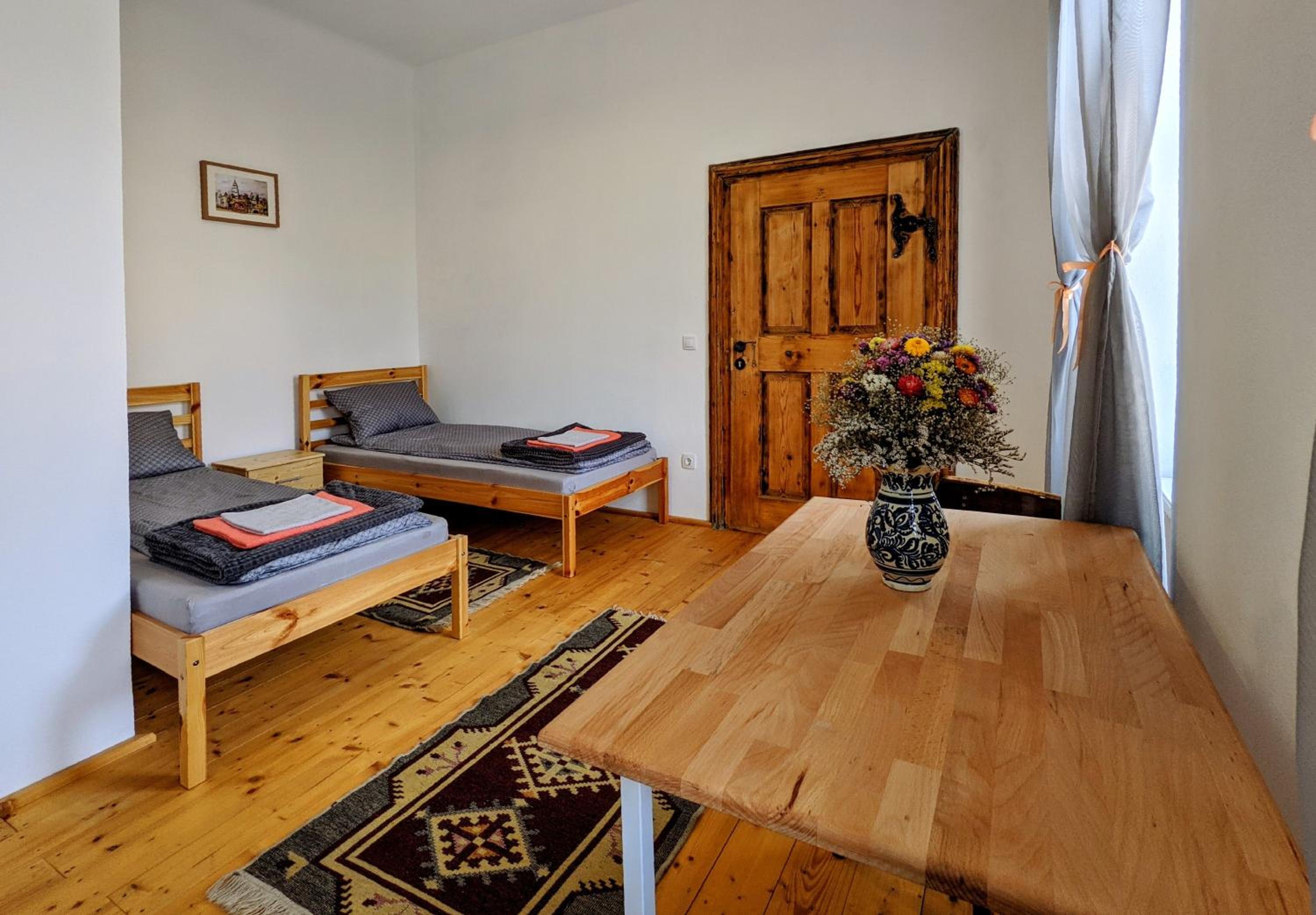 Small Double Room - Photo 2